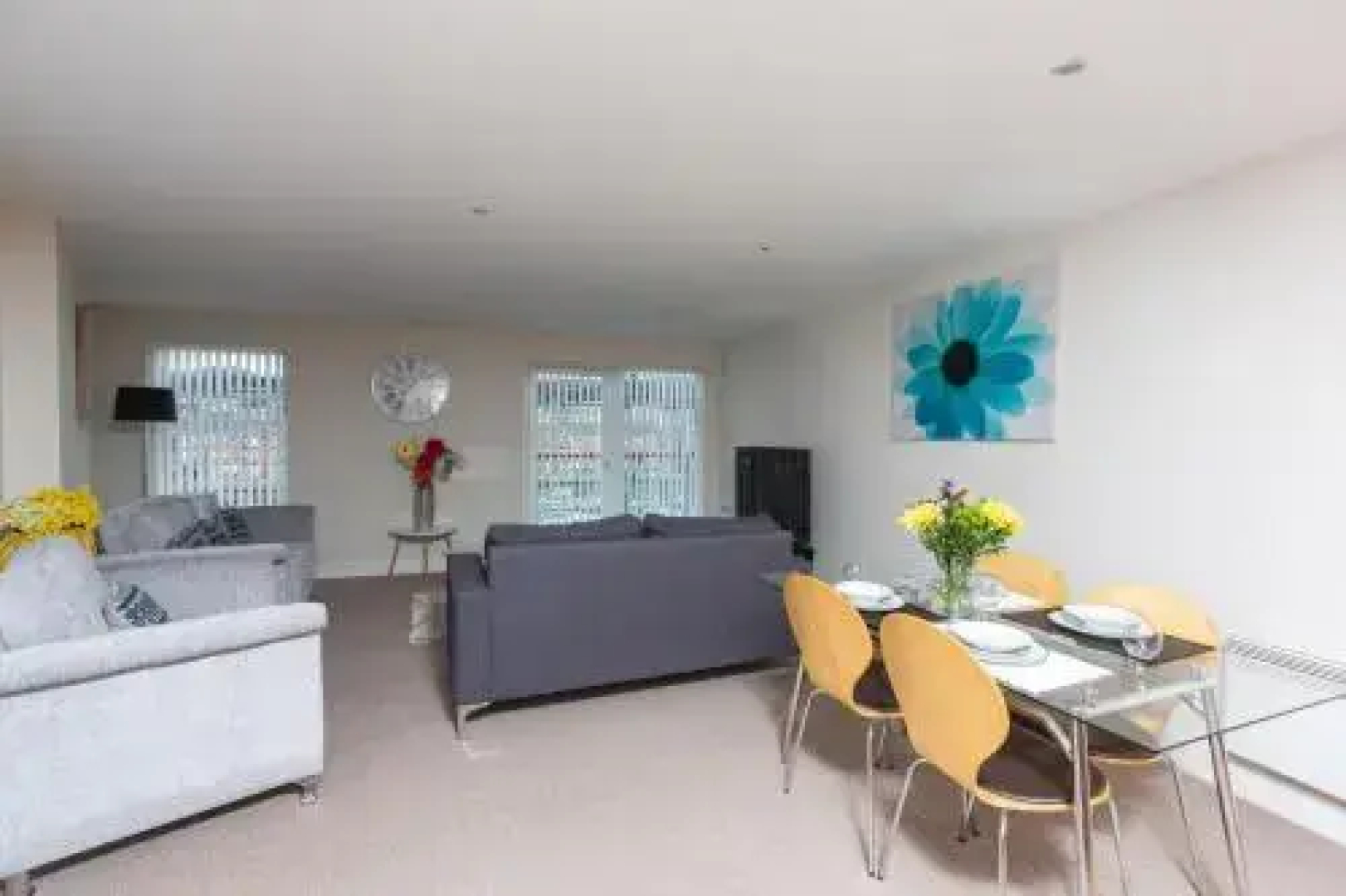 Marina City Apartment