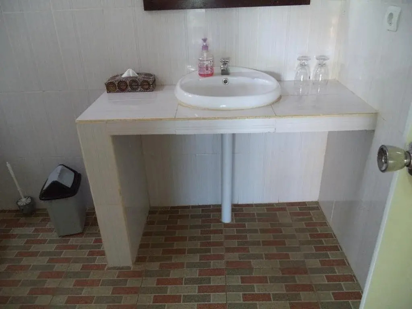 Warung Ary & Home Stay