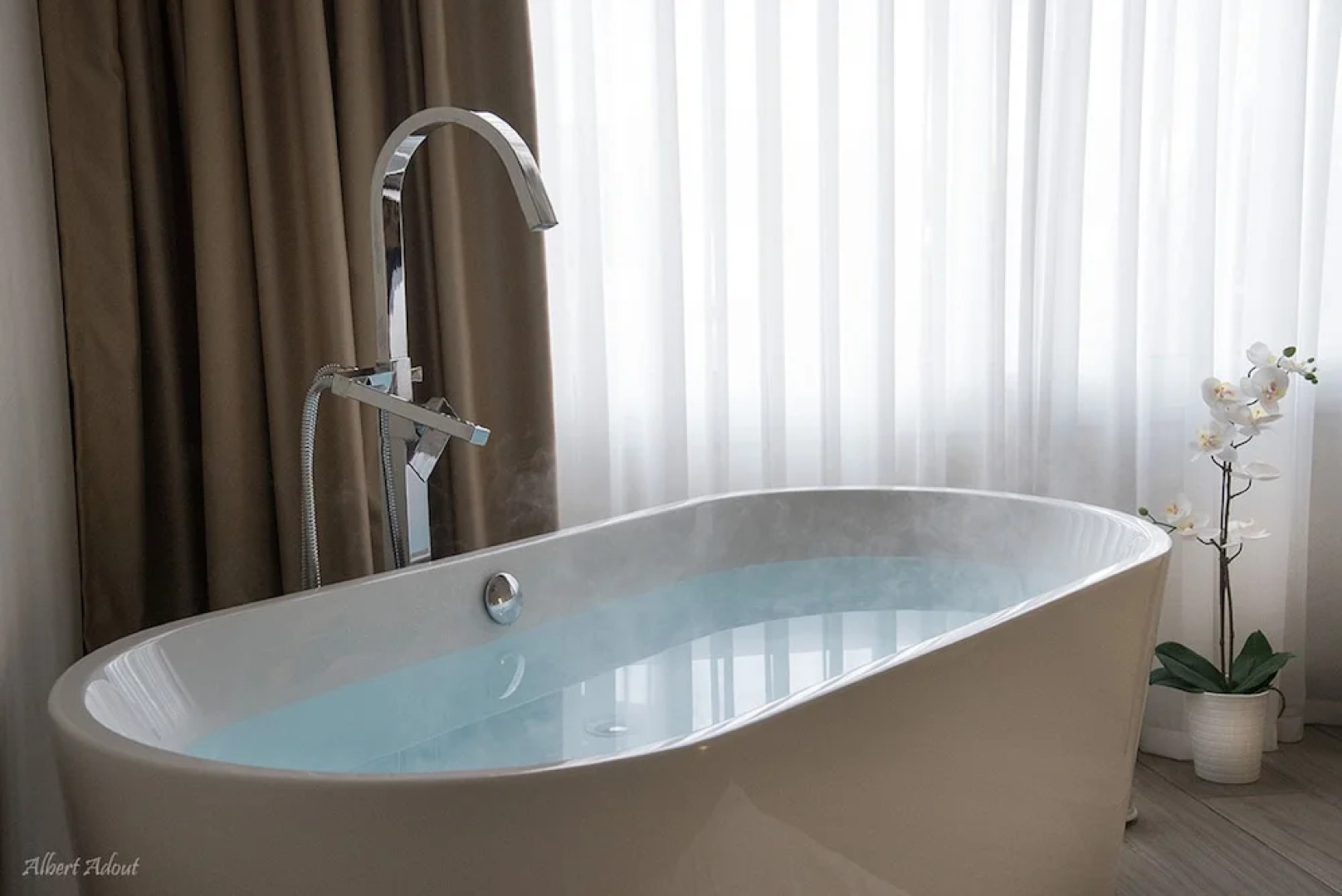 Sandrine Hotel & Spa