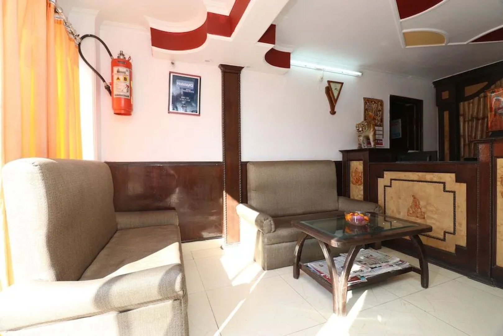 OYO 27612 Maitri Holiday Home