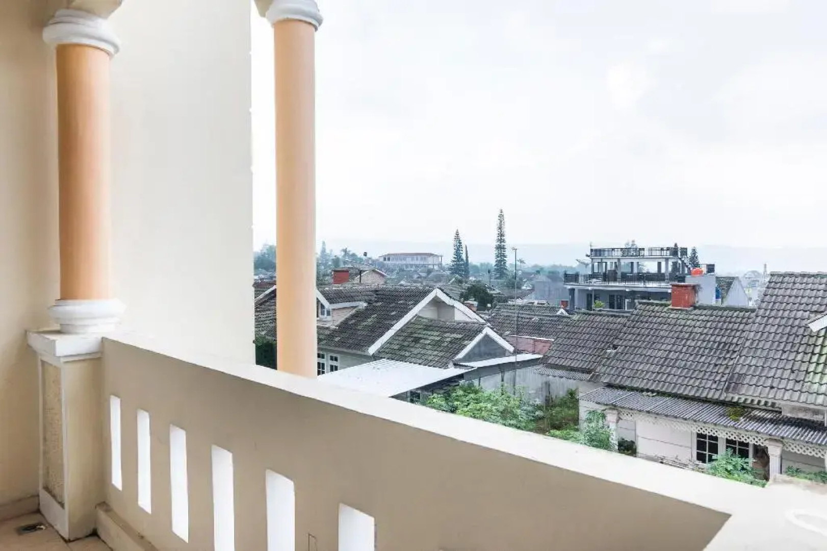OYO 2950 Grand Suites Palace