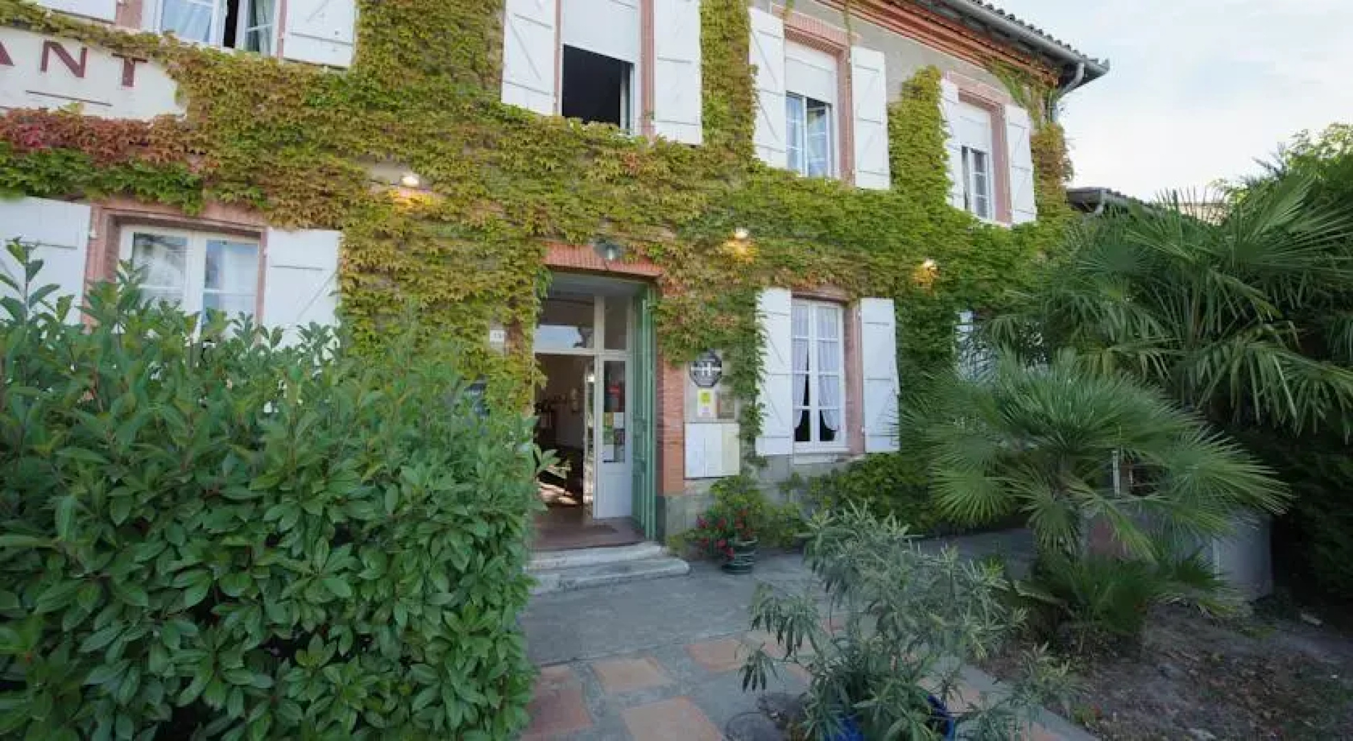 Auberge Les Palmiers