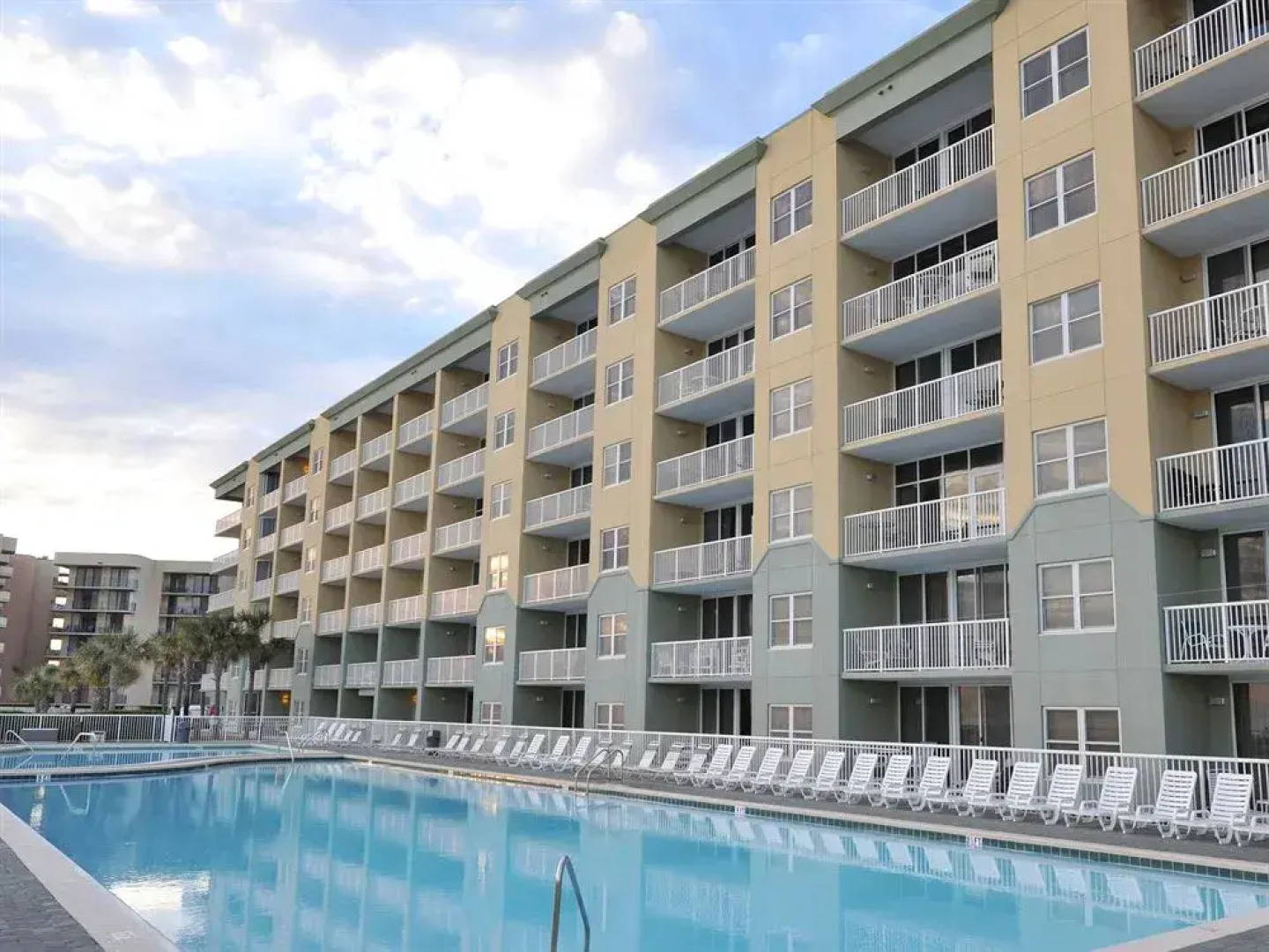 Waters Edge 310 by RedAwning