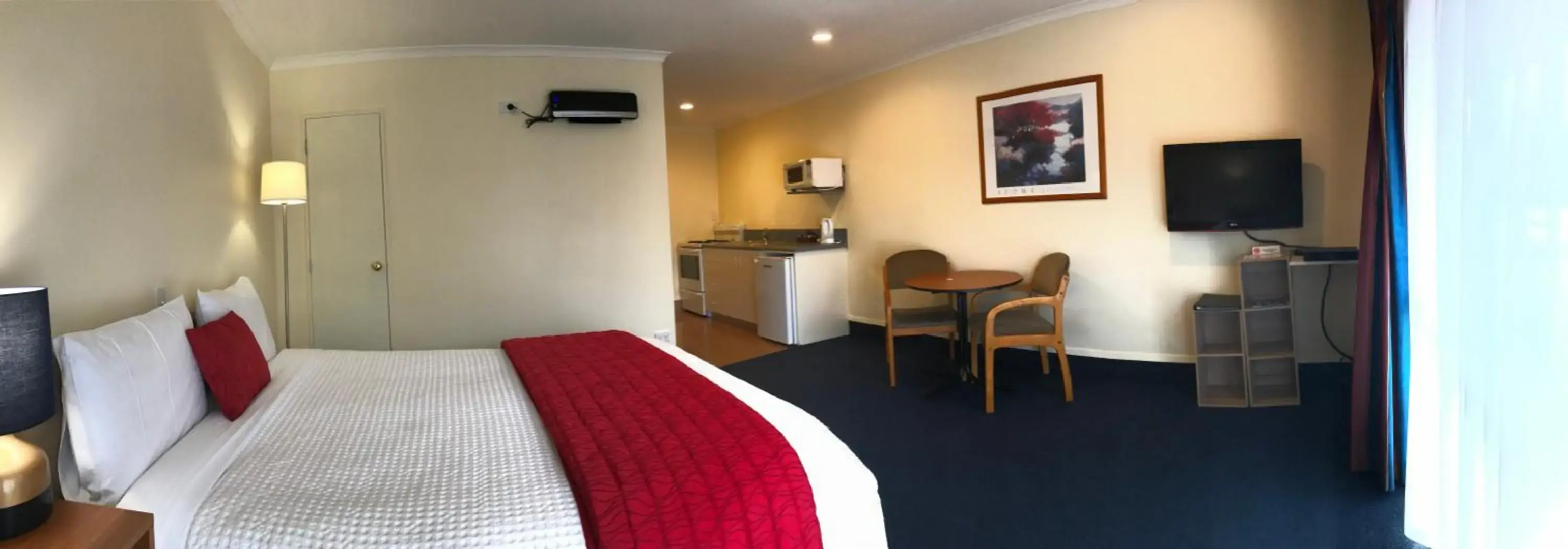 The Peaks Motor Inn