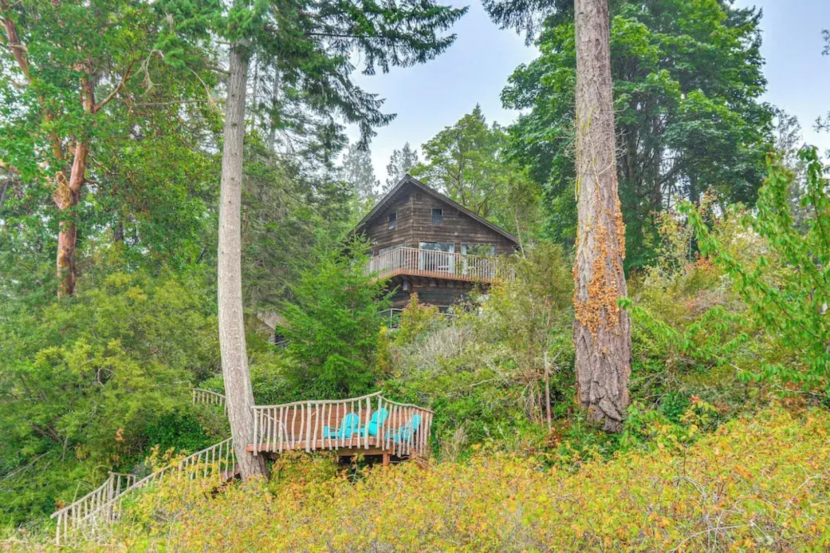 Waterfront Bainbridge Island Home: Stunning Views!