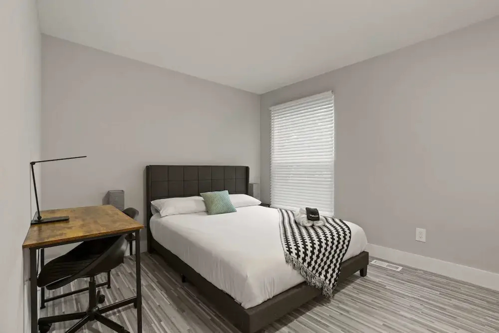 Spacious 2BR 1BA Haven - Perfect for Families