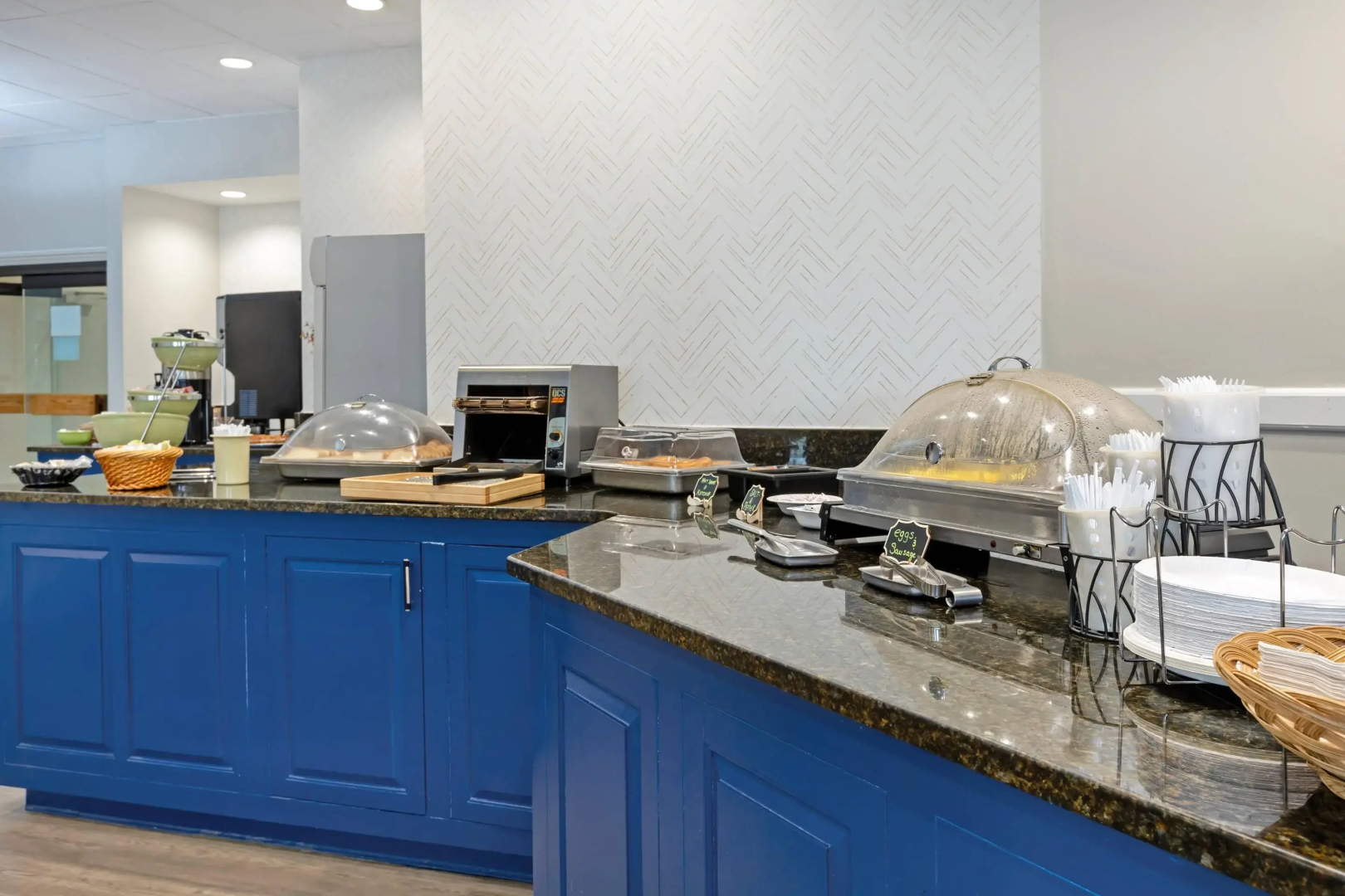 The Lux Hotel & Conference Center, an Ascend Collection Hotel