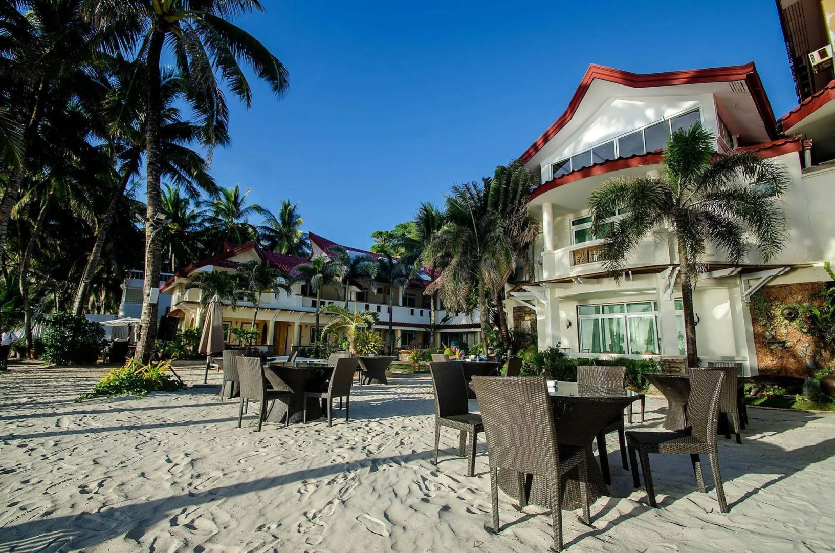 Willy's Beach Resort