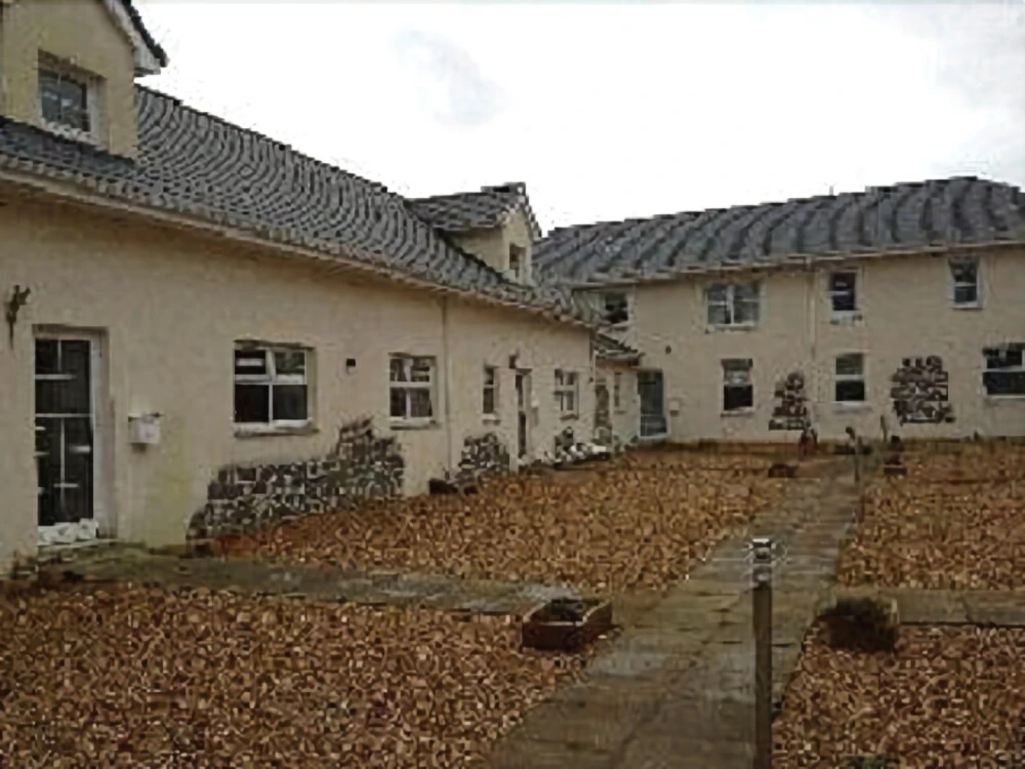 Barlosh Court Cottage