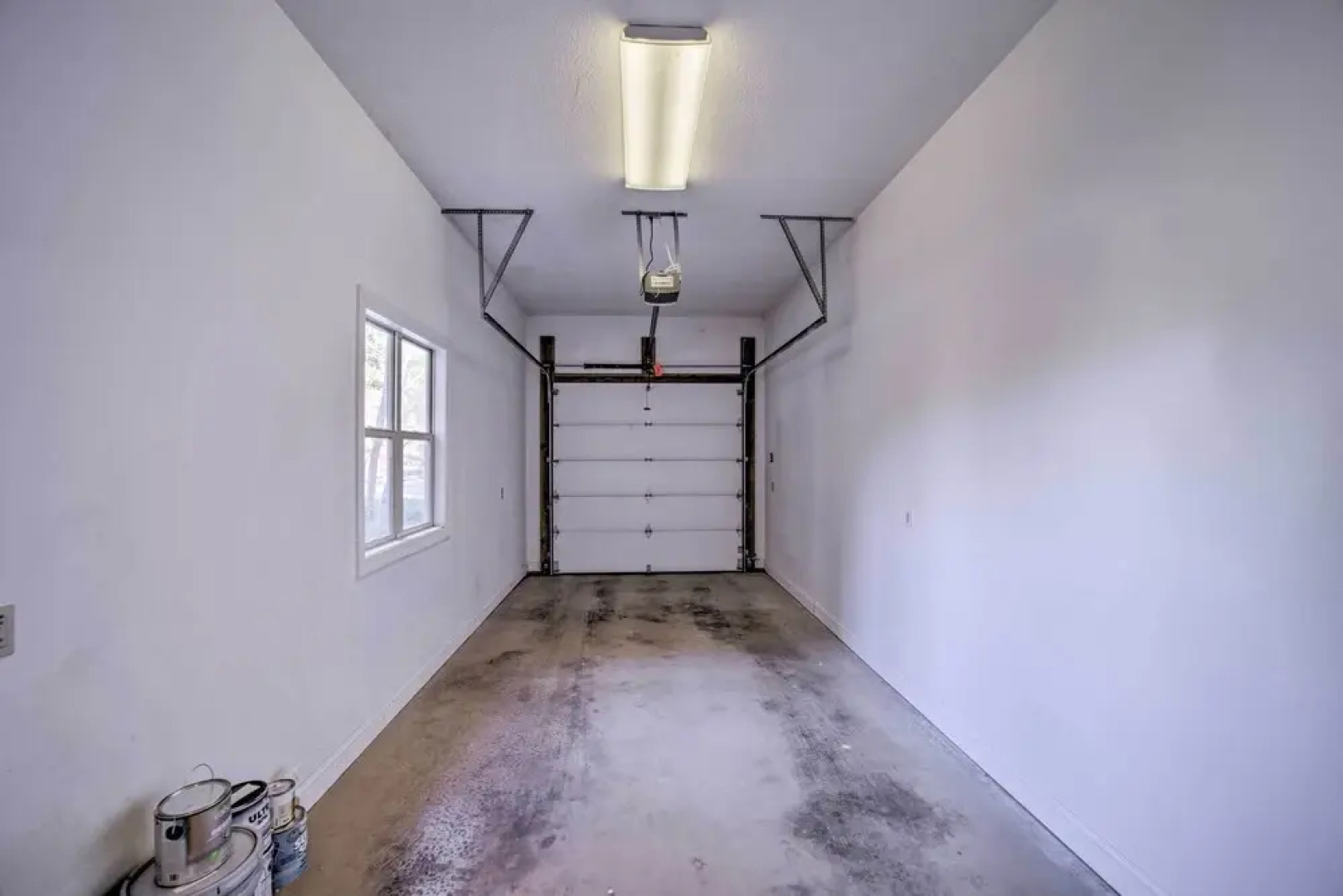 Beautiful Whittier Condo w/ Deck + Mtn Views!