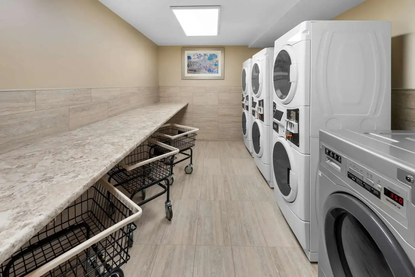 Clarion Pointe Mattoon near University