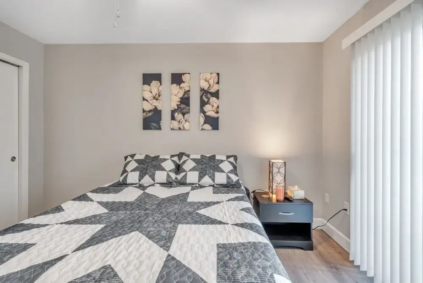 Eagles Nest 2 Bedroom Townhouse by Redawning