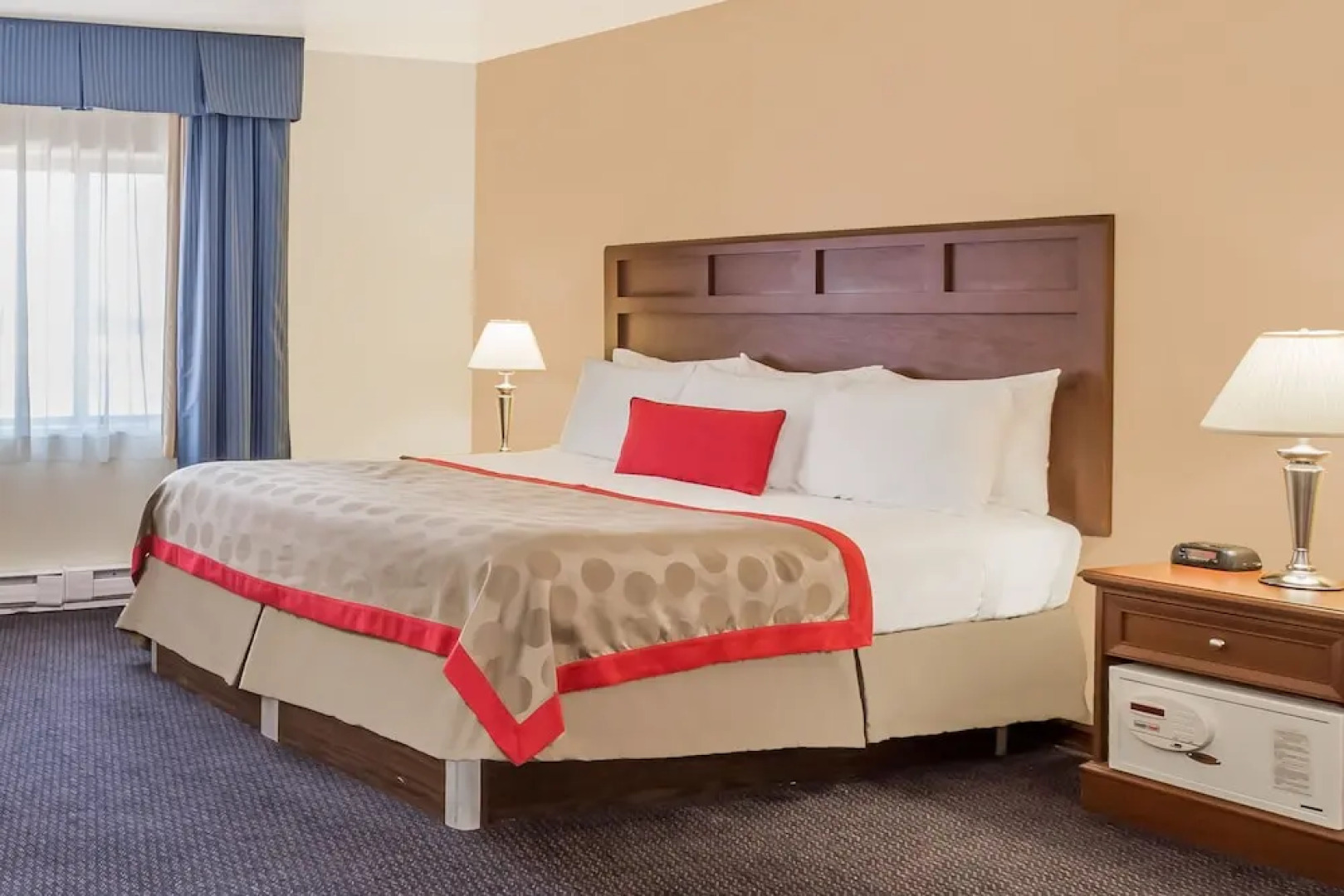 Baymont Inn & Suites Waukesha