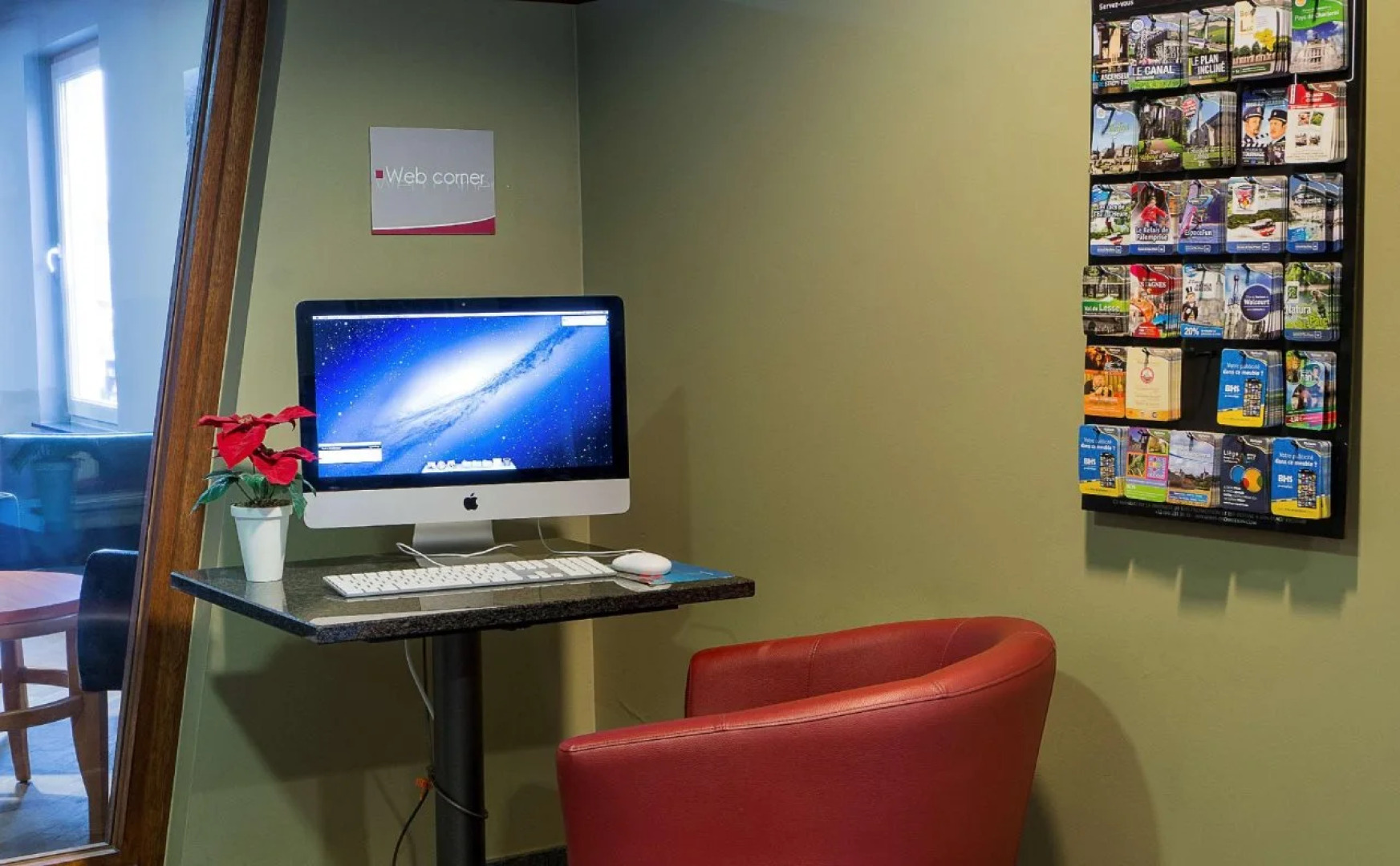 Ibis Styles Charleroi Airport Aero44