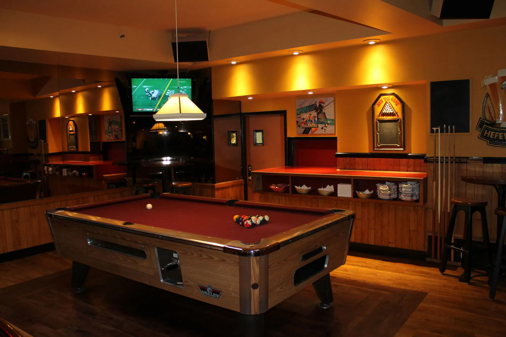 James Bay Inn Hotel & Suites