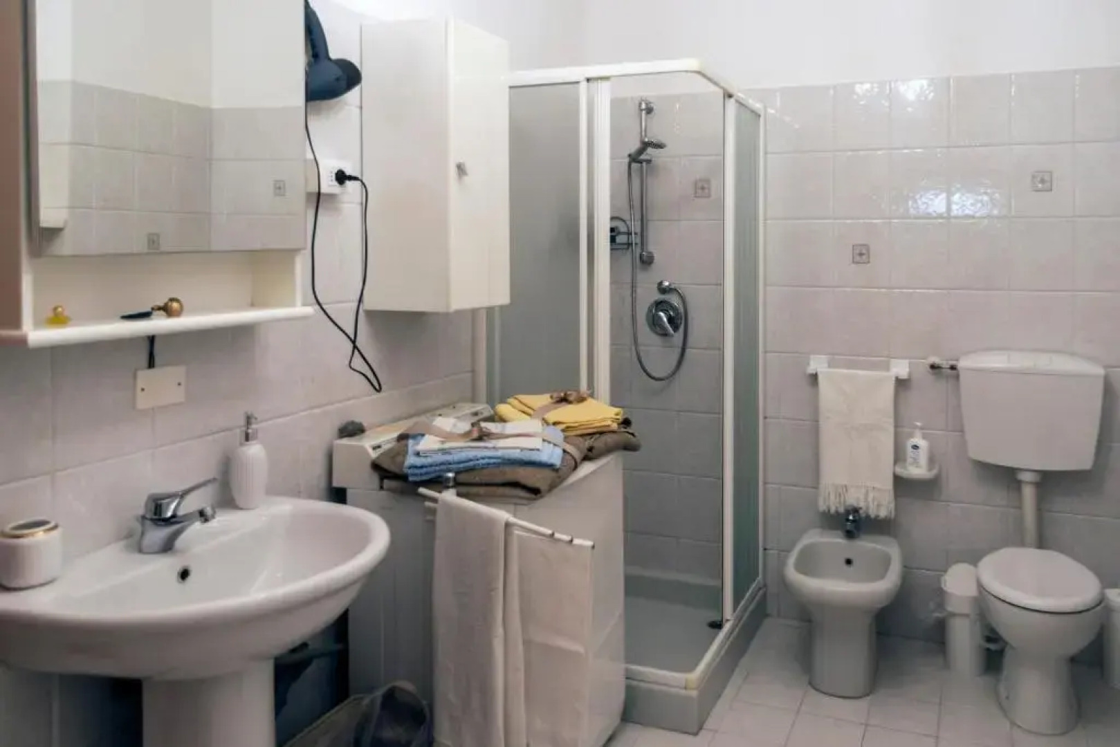 Casa Del Sole Appartamento N° 2 White And Gold Room