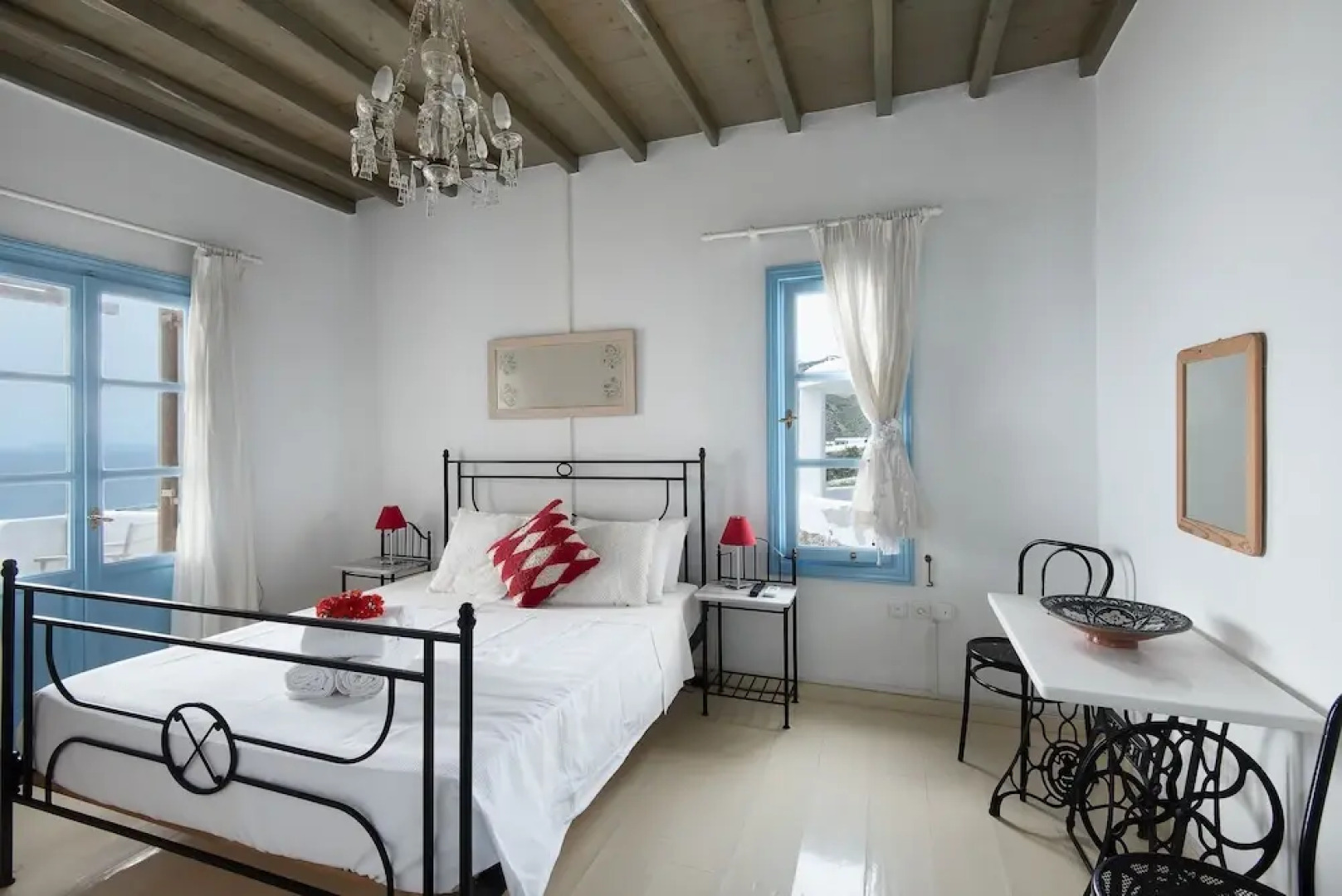 Villa Daphne Anerouses Mykonian Tradition