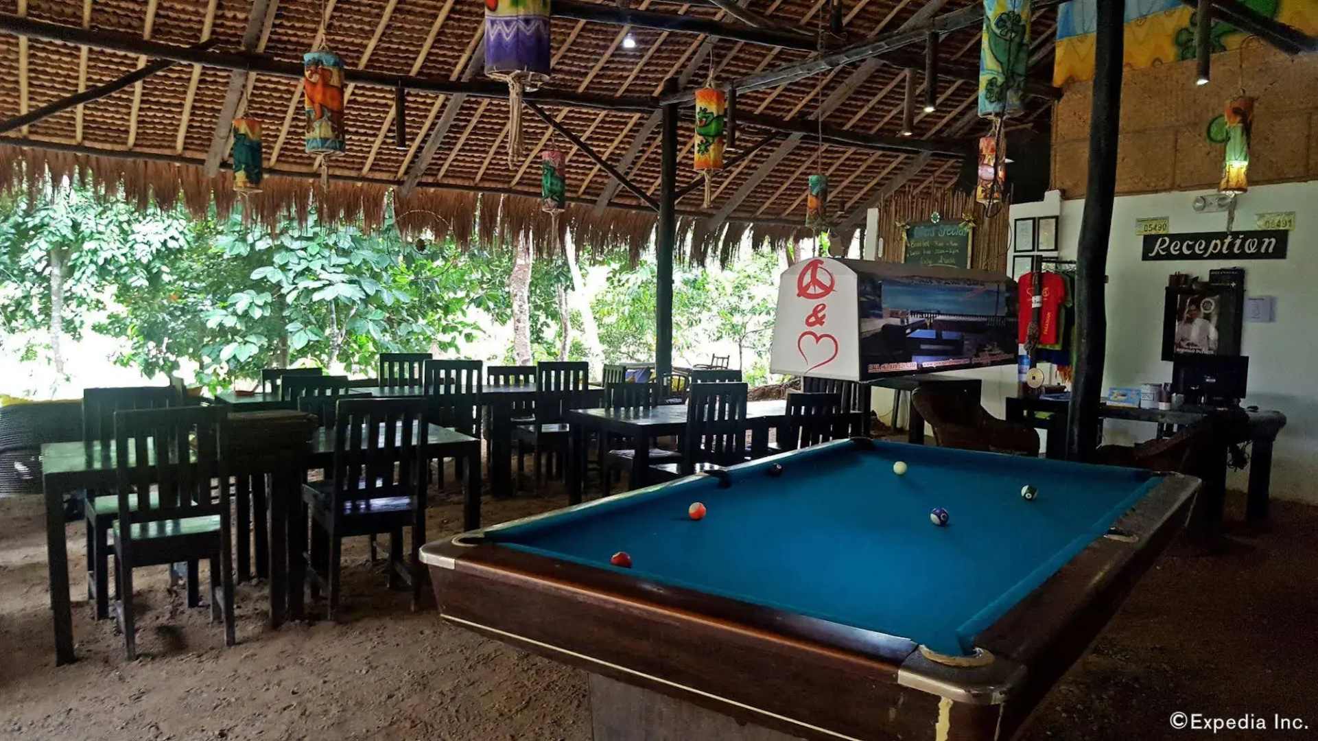 Love and Peace Deep Jungle and River Resort