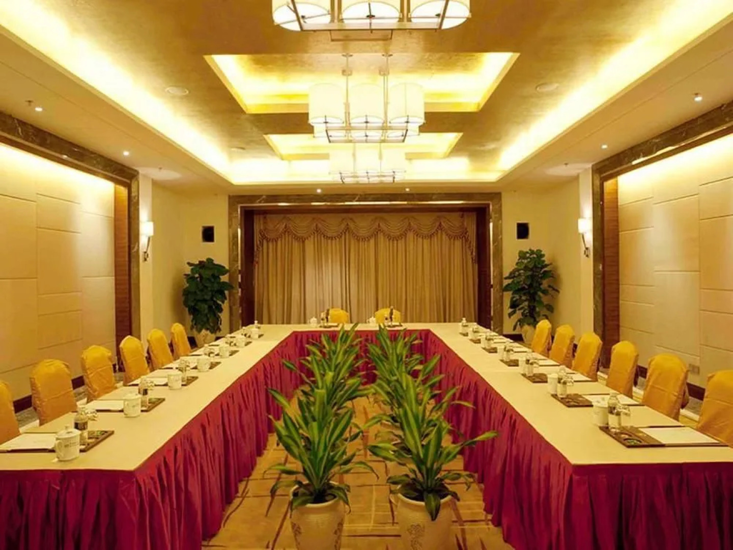 Danzhou Yangpu Yingbin Hotel
