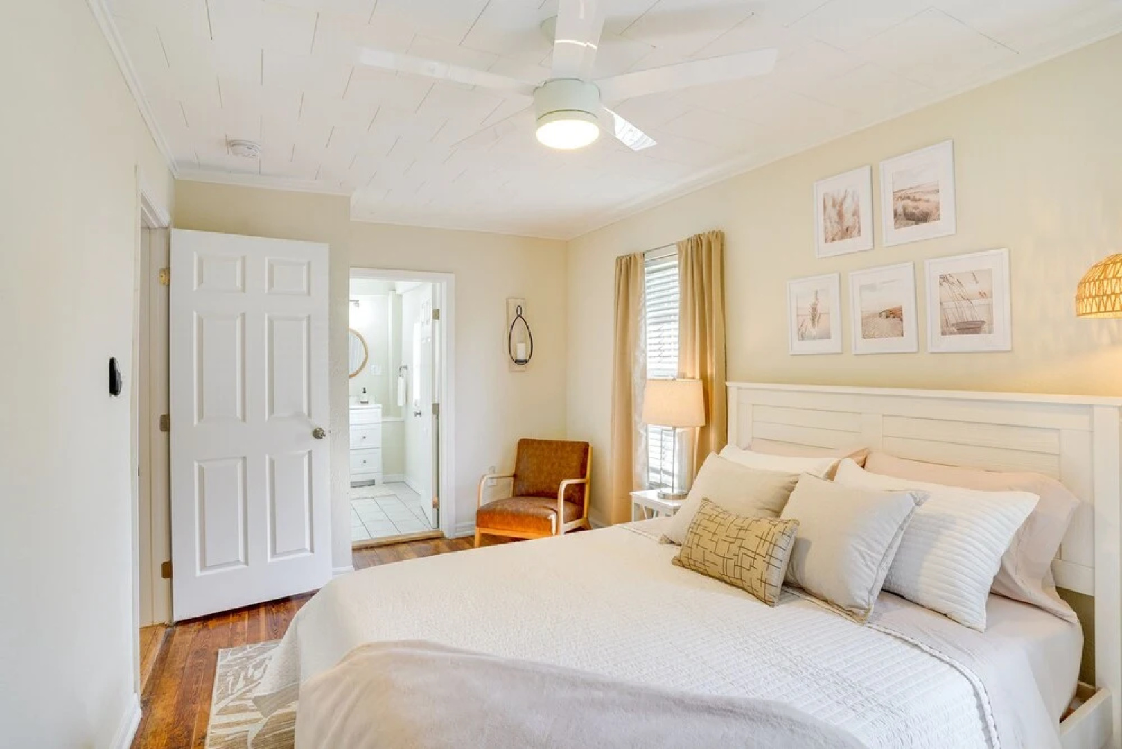 Lake Wales Vacation Rental w/ Screened-in Porch!