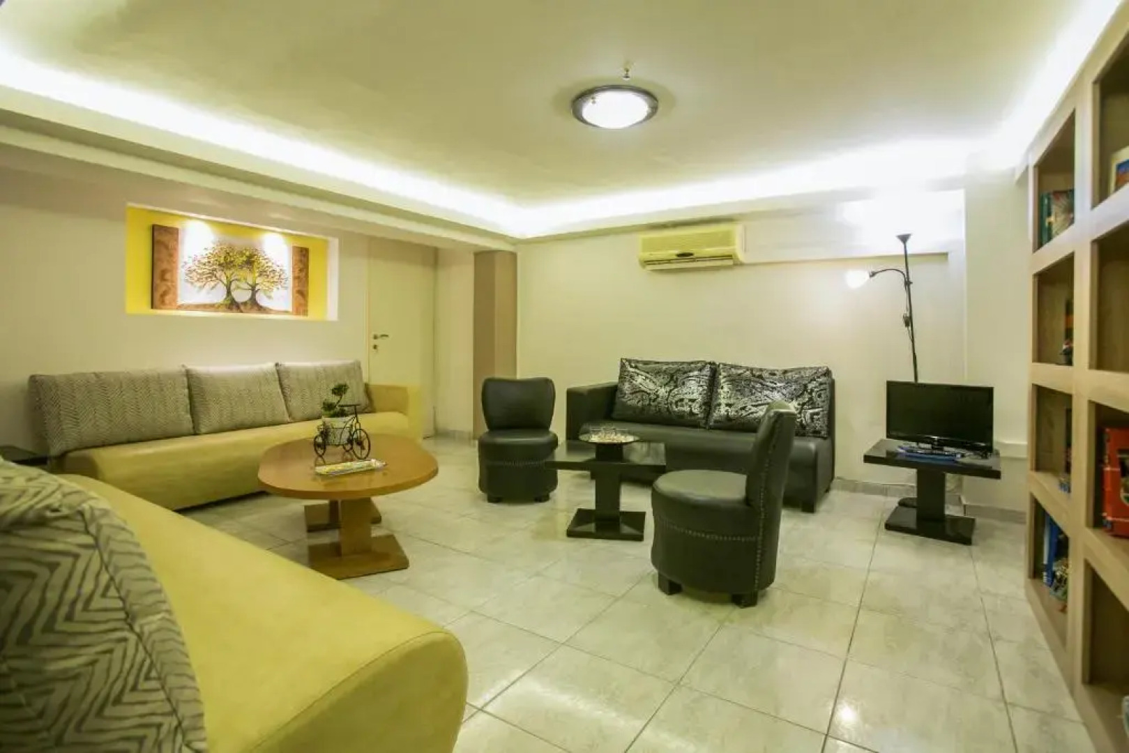 City Life Port Hotel