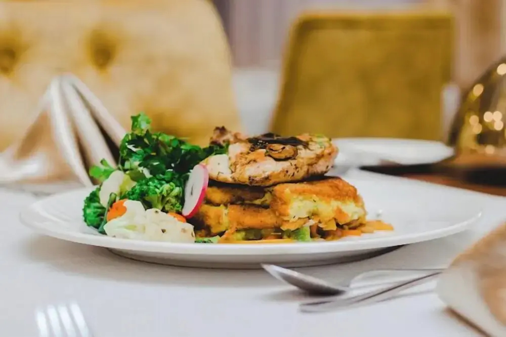 Bon Hotel Royal Parklane