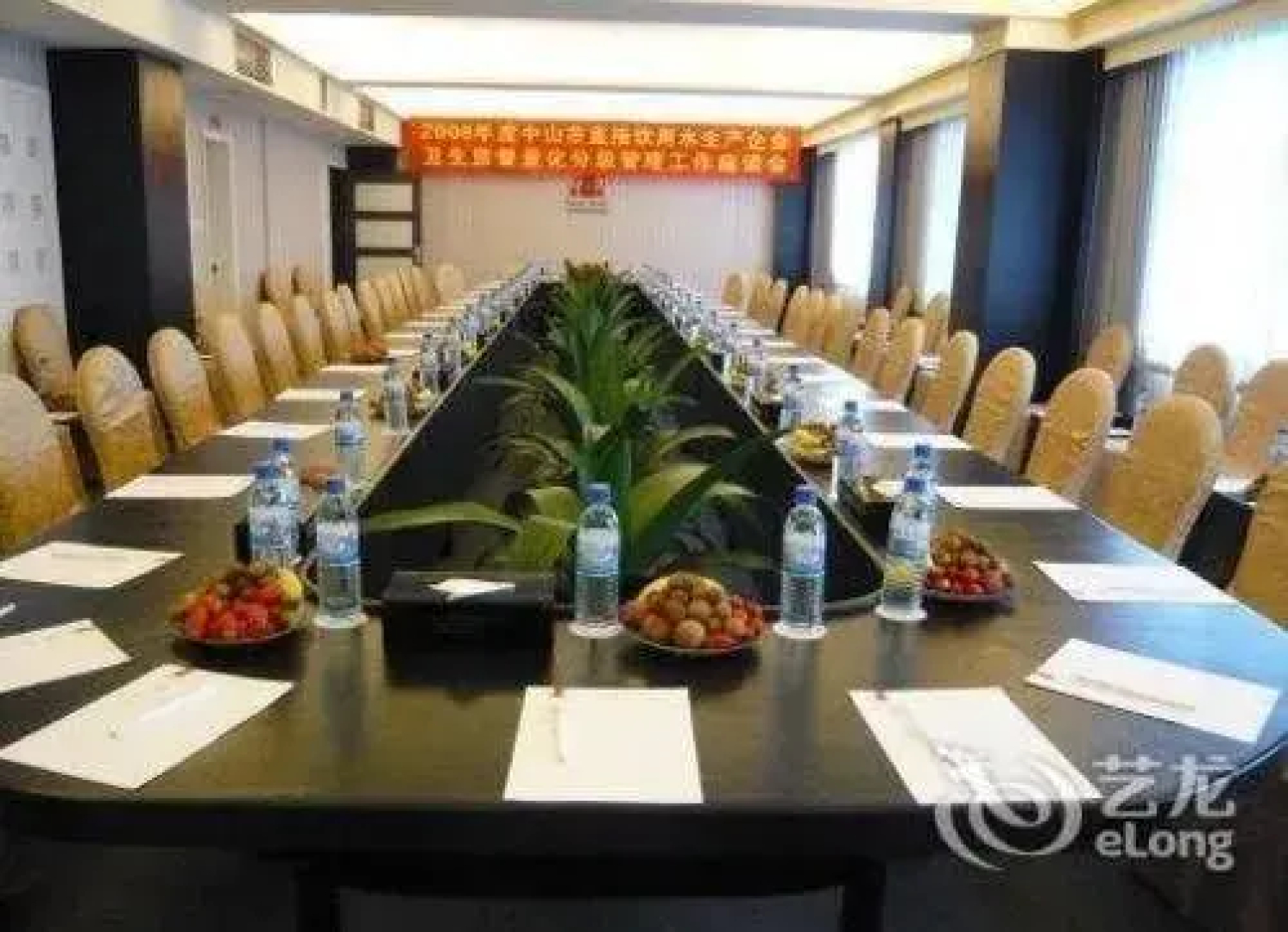 Zhongshan Jinsha Business Hotel