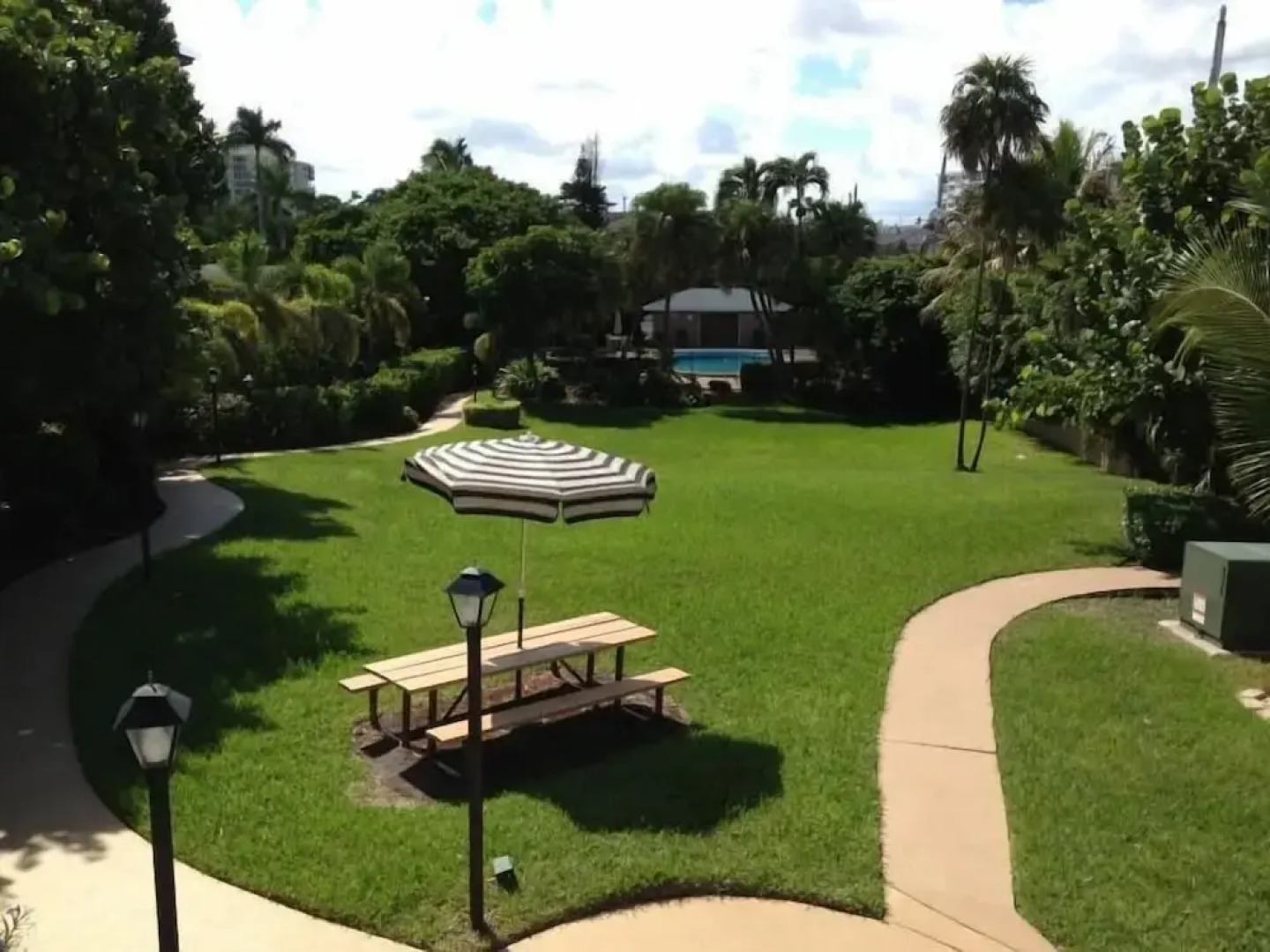 Getaways At Dover House