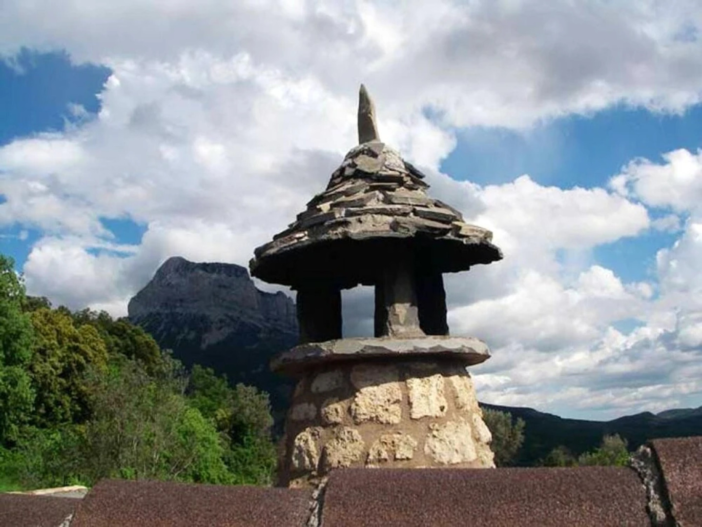 House With 3 Bedrooms in Belsierre, With Wonderful Mountain View, Balcony and Wifi