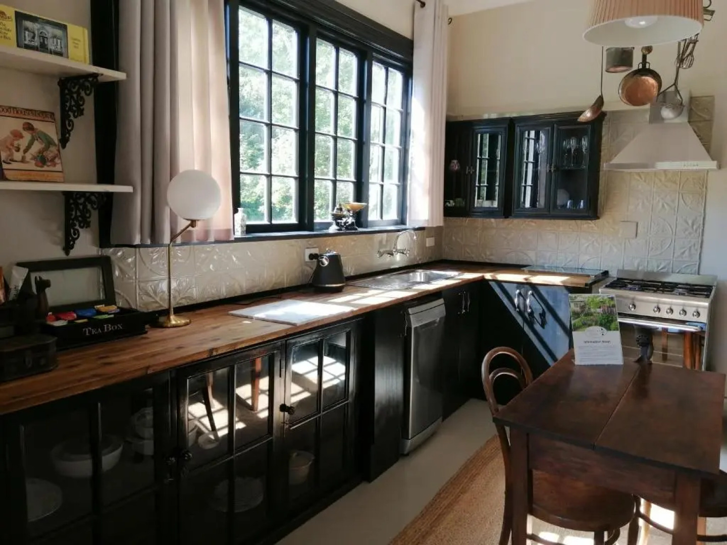 Pickled Pigeon Cottage