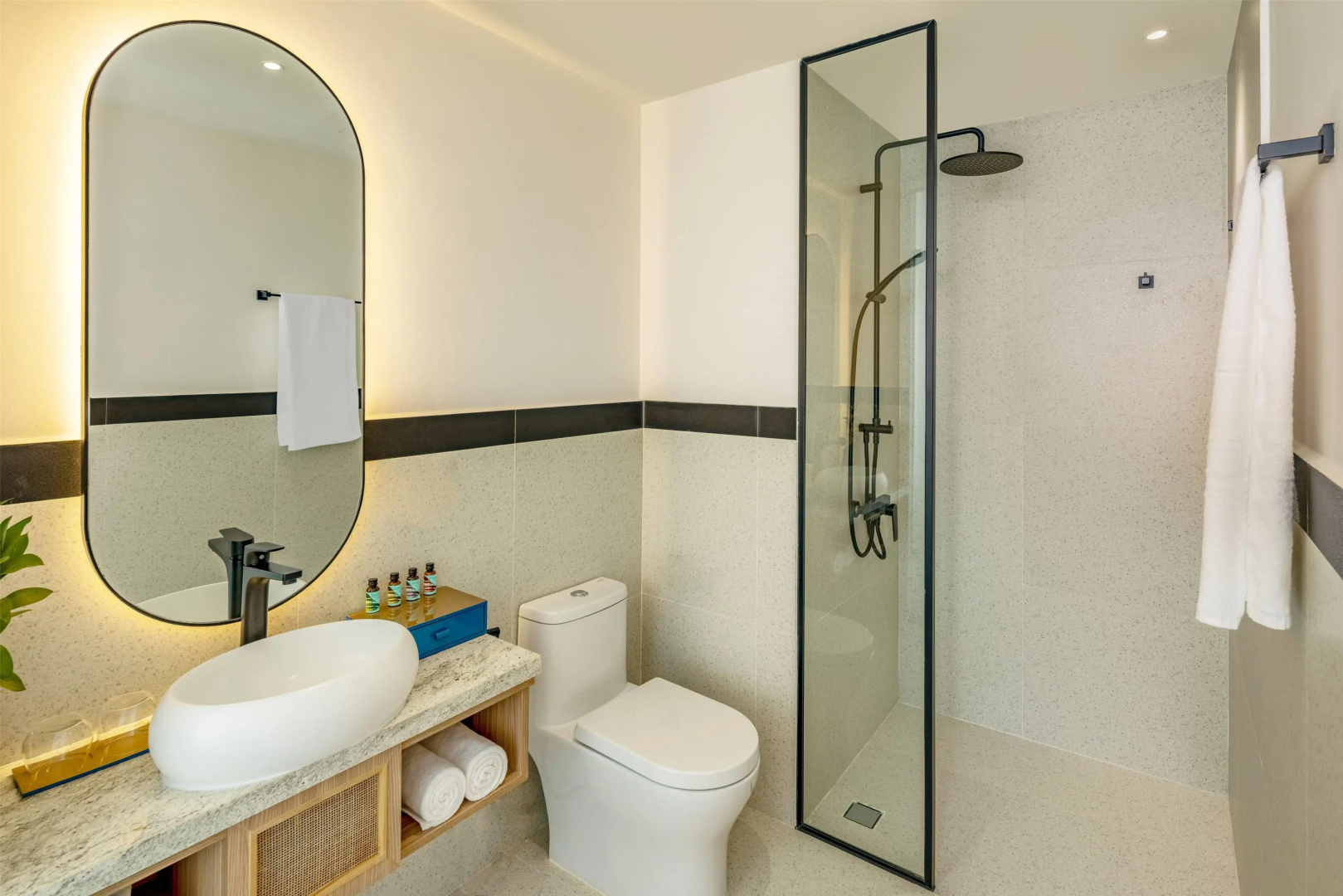 Wyndham Hoi An Royal Beachfront Resort & Villas
