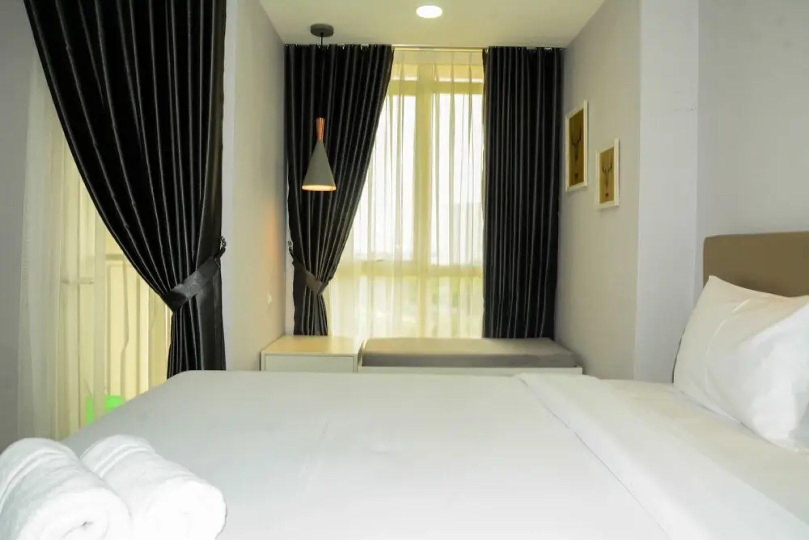 Mahogany Suites Studio Room The Oasis Apartment Cikarang