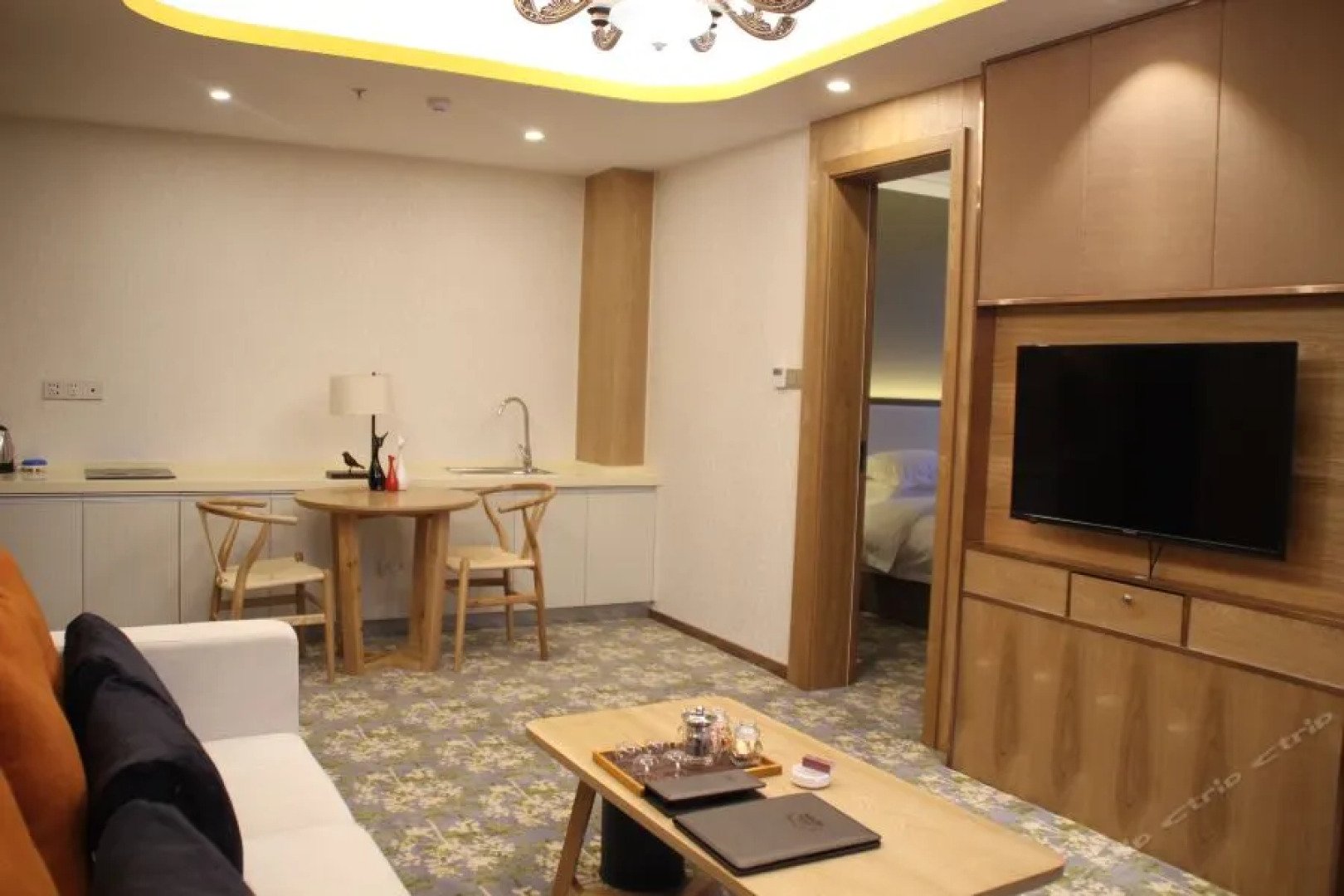 Ziguang Boutique Hotel