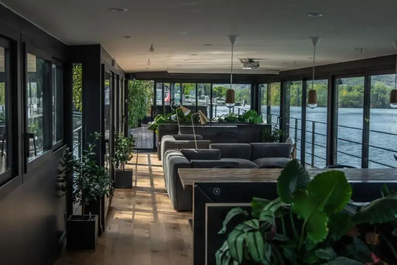 LA PENICHE - Bed And Bicycle - Tournon