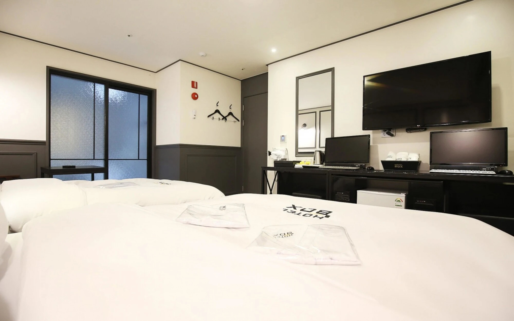 Box Hotel