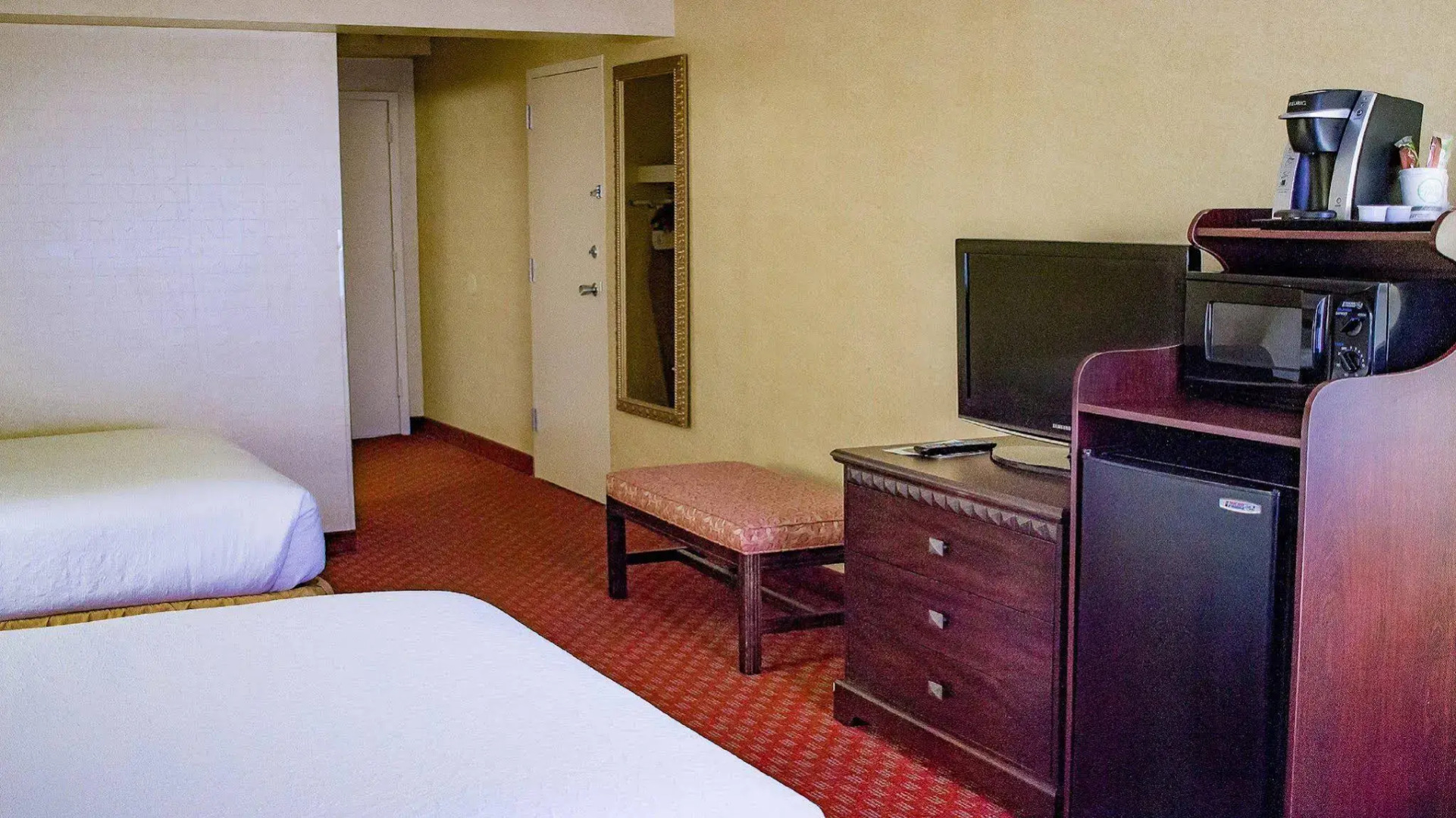 Holiday Inn Roanoke Airport – Conference CTR by IHG