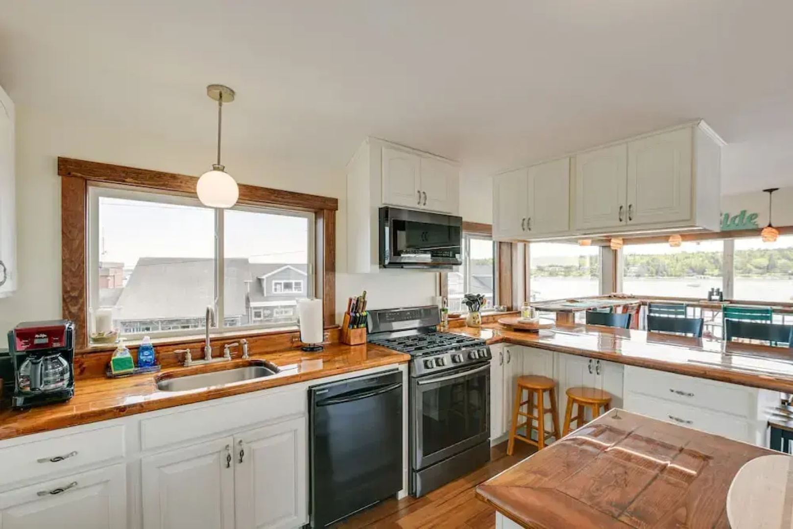 Ocean-view Apt in the Heart of Southwest Harbor!