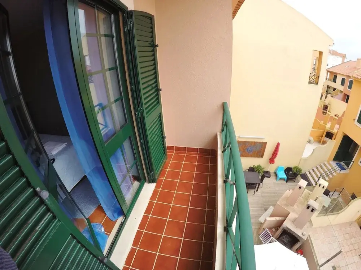 Supertubos Beach Hostel