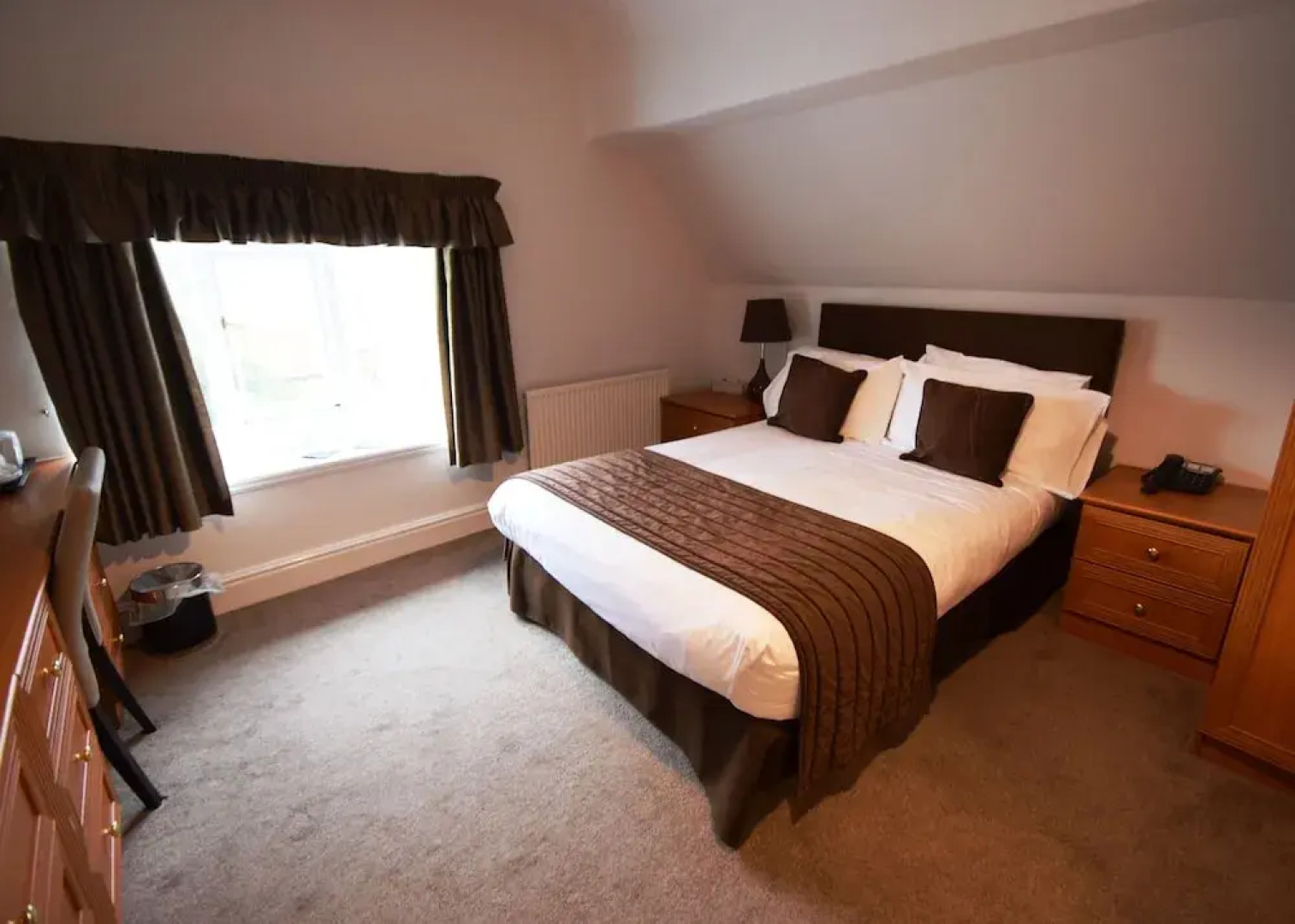 The Riverhill Hotel  Restaurant