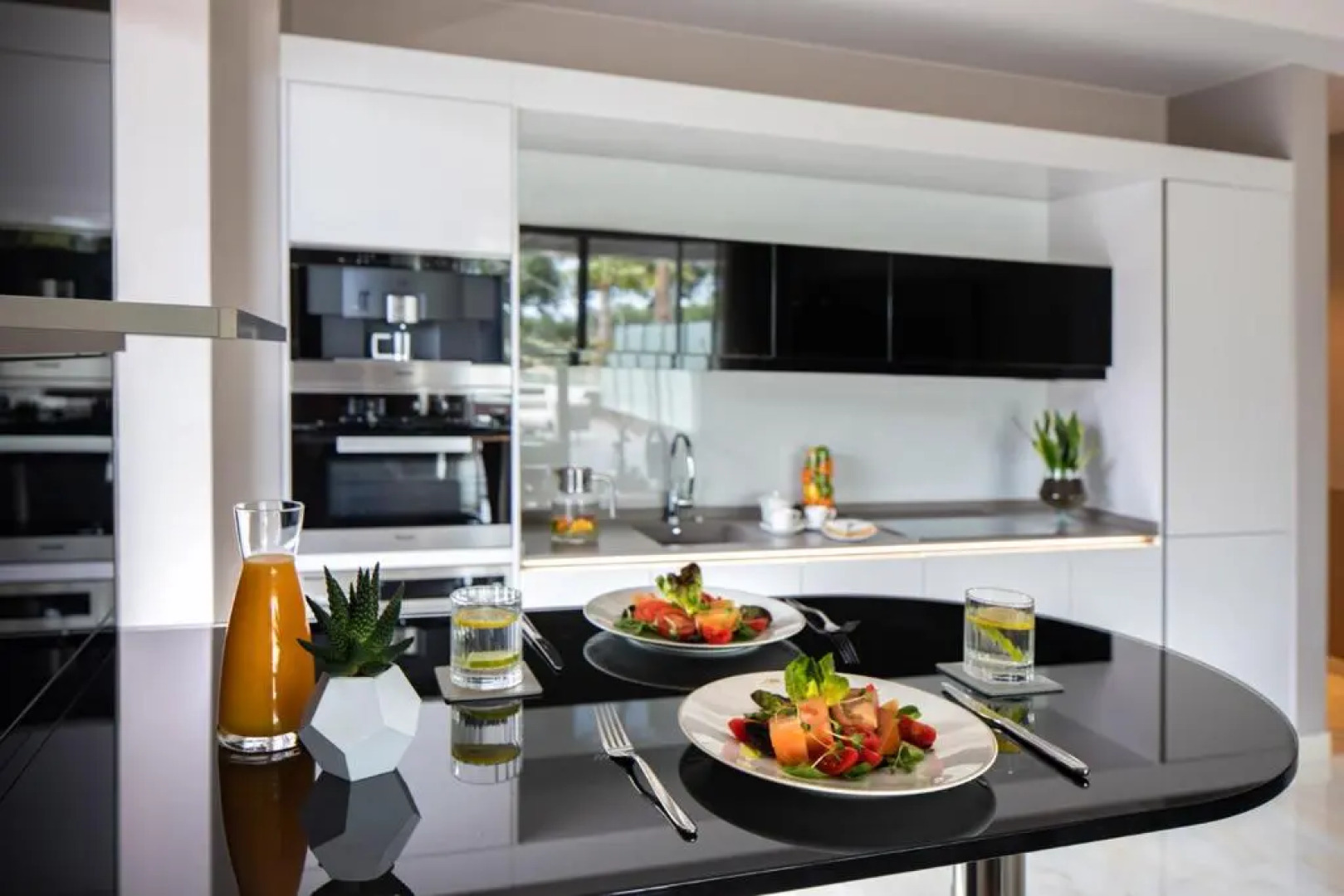 Alabriga Hotel & Home Suites