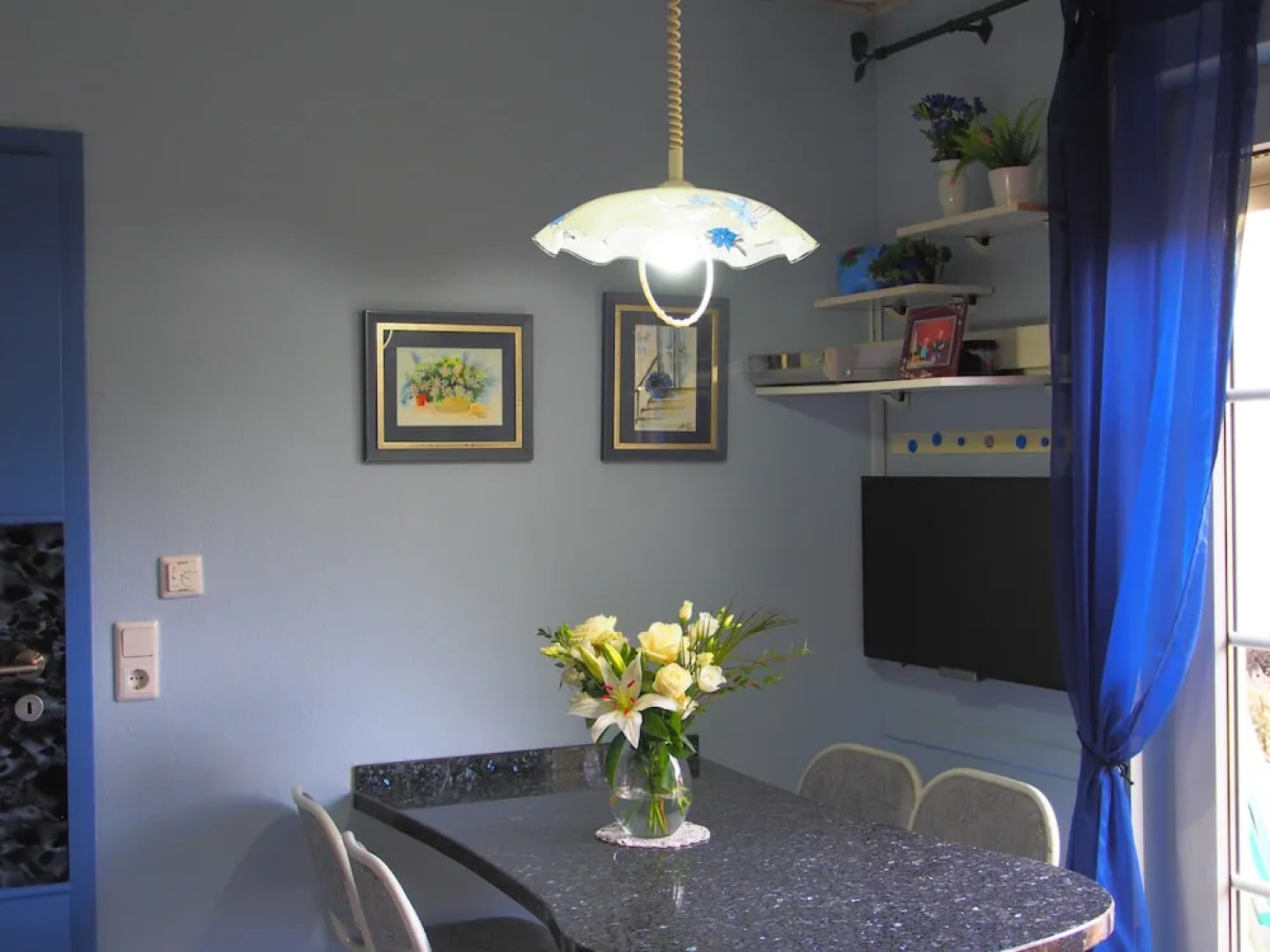 Eifelferien - Gaestezimmer, Ferienwohnungen - Haus Eden