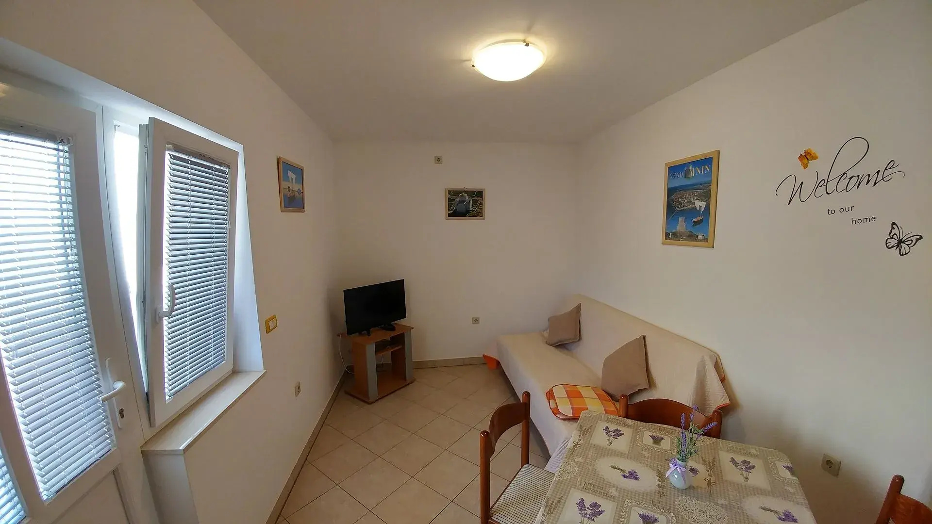 Apartment Nadica - free parking A3 Nin, Zadar riviera