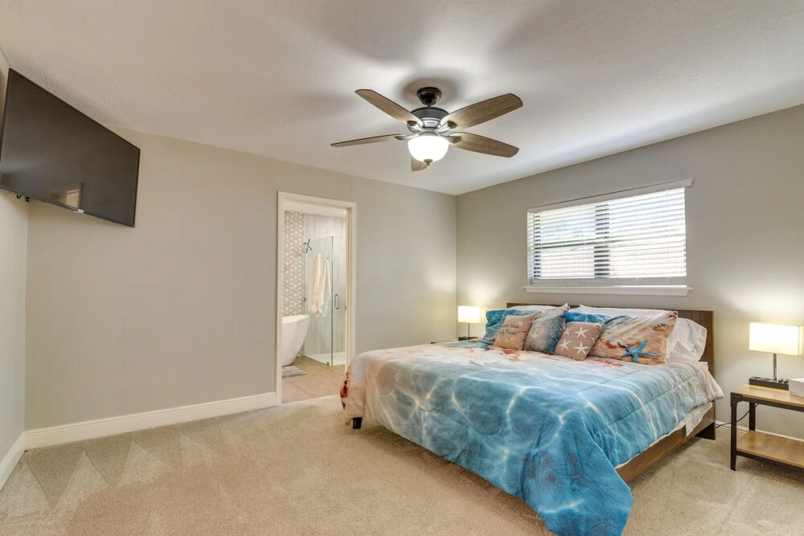 Seabrook Getaway: 5 Mi to Nasa Control Center!