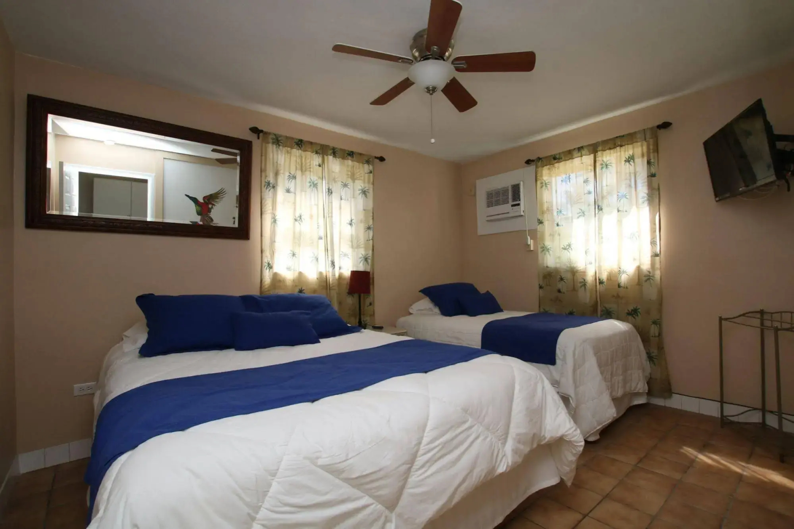 Sunset Cove Beach Resort