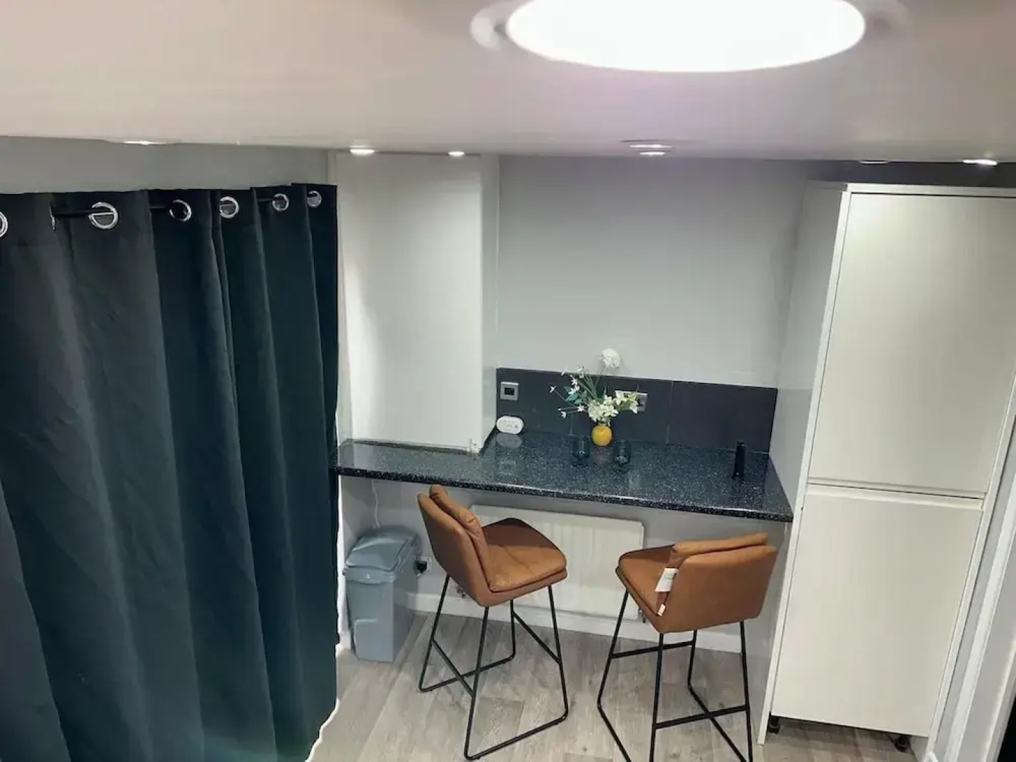 Affluent Living Apartment Perfect for Contractors