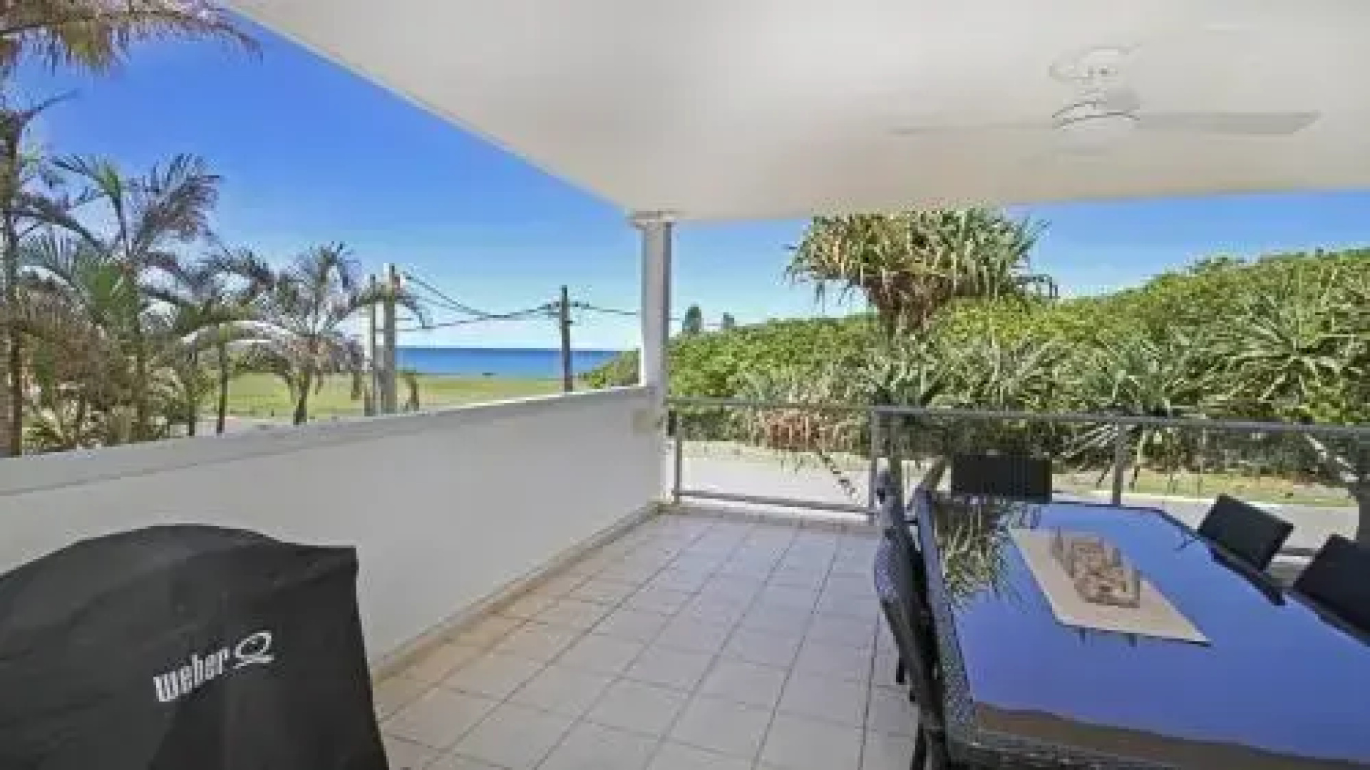 Unit 2, Beach Gallery, 9 Andrew Street Point Arkwright, 500 Bond, Linen Supplied