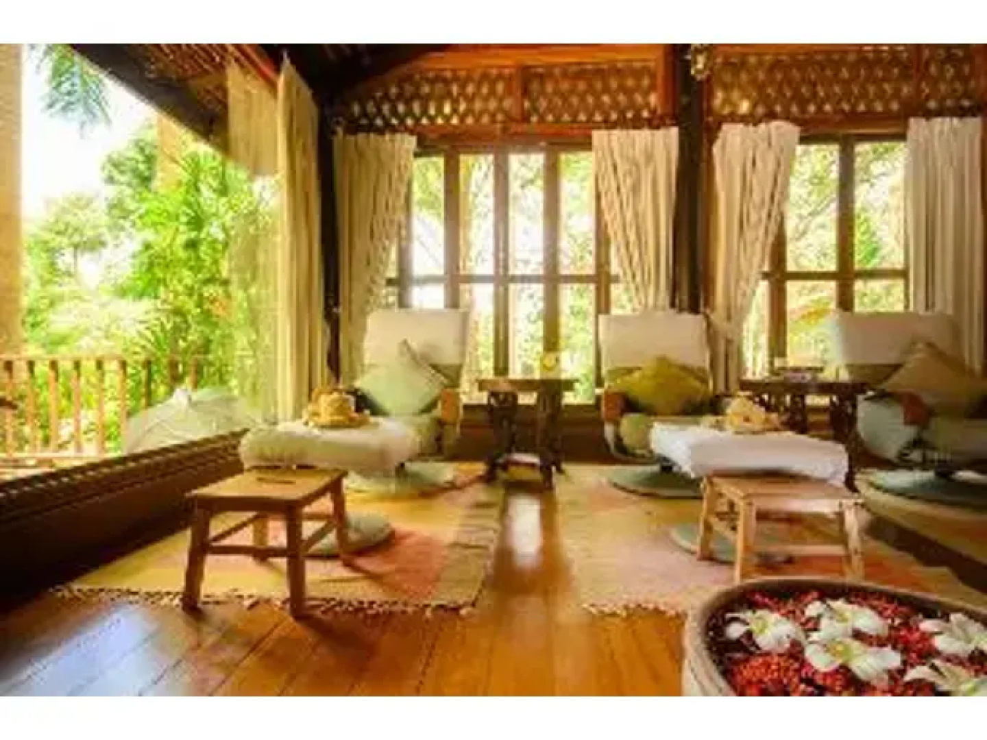 Petchvarin Resort and Spa
