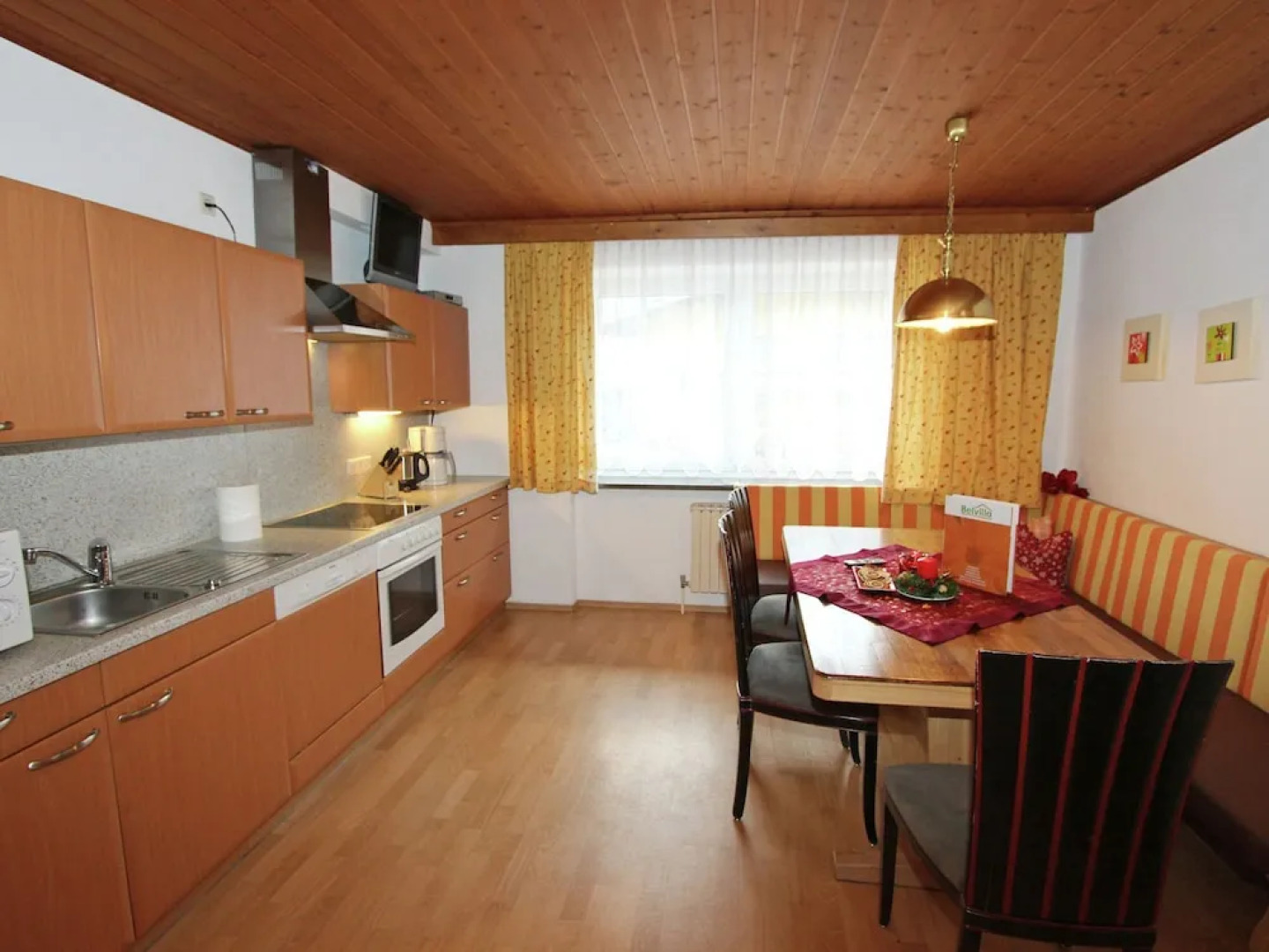 Spacious Holiday Home near Ski Bus Stop in Mayrhofen