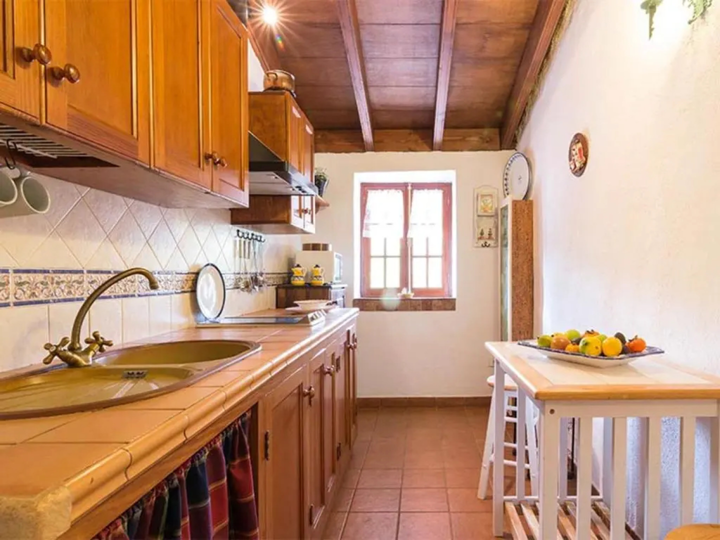 House with 2 bedrooms in San Cristobal de La Laguna with wonderful sea view shared pool enclosed garden 3 km from the beach