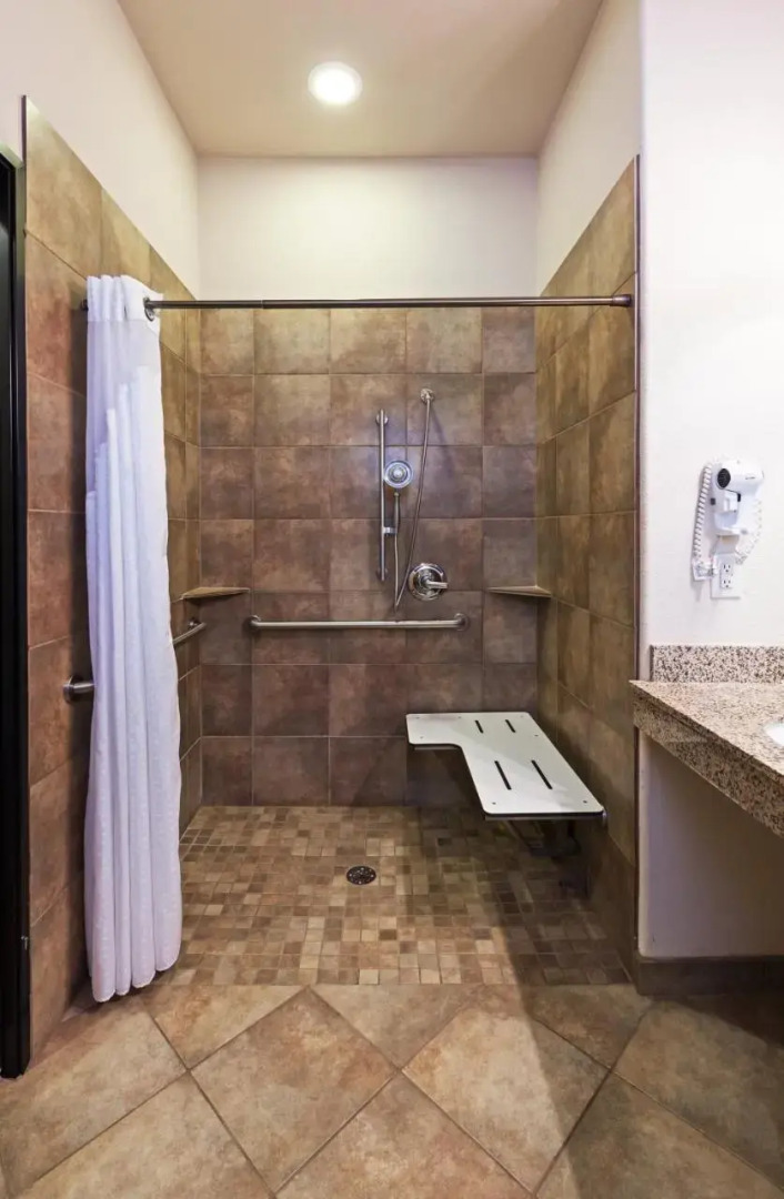 Holiday Inn Express Brady